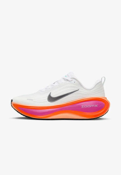 VOMERO PLUS - Running shoes