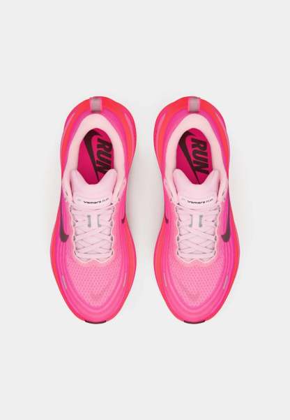 VOMERO PLUS - Running shoes
