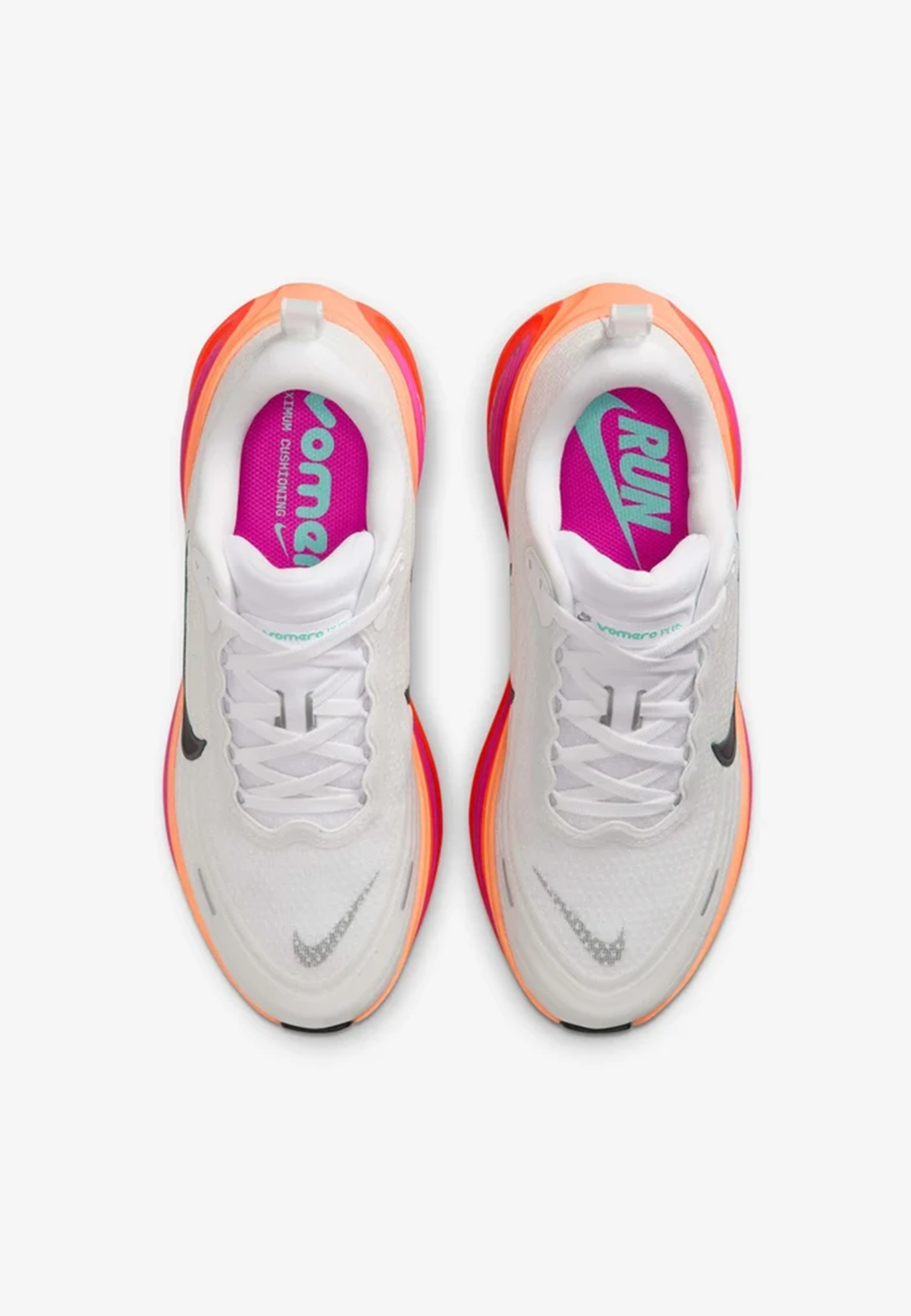 VOMERO PLUS - Running shoes