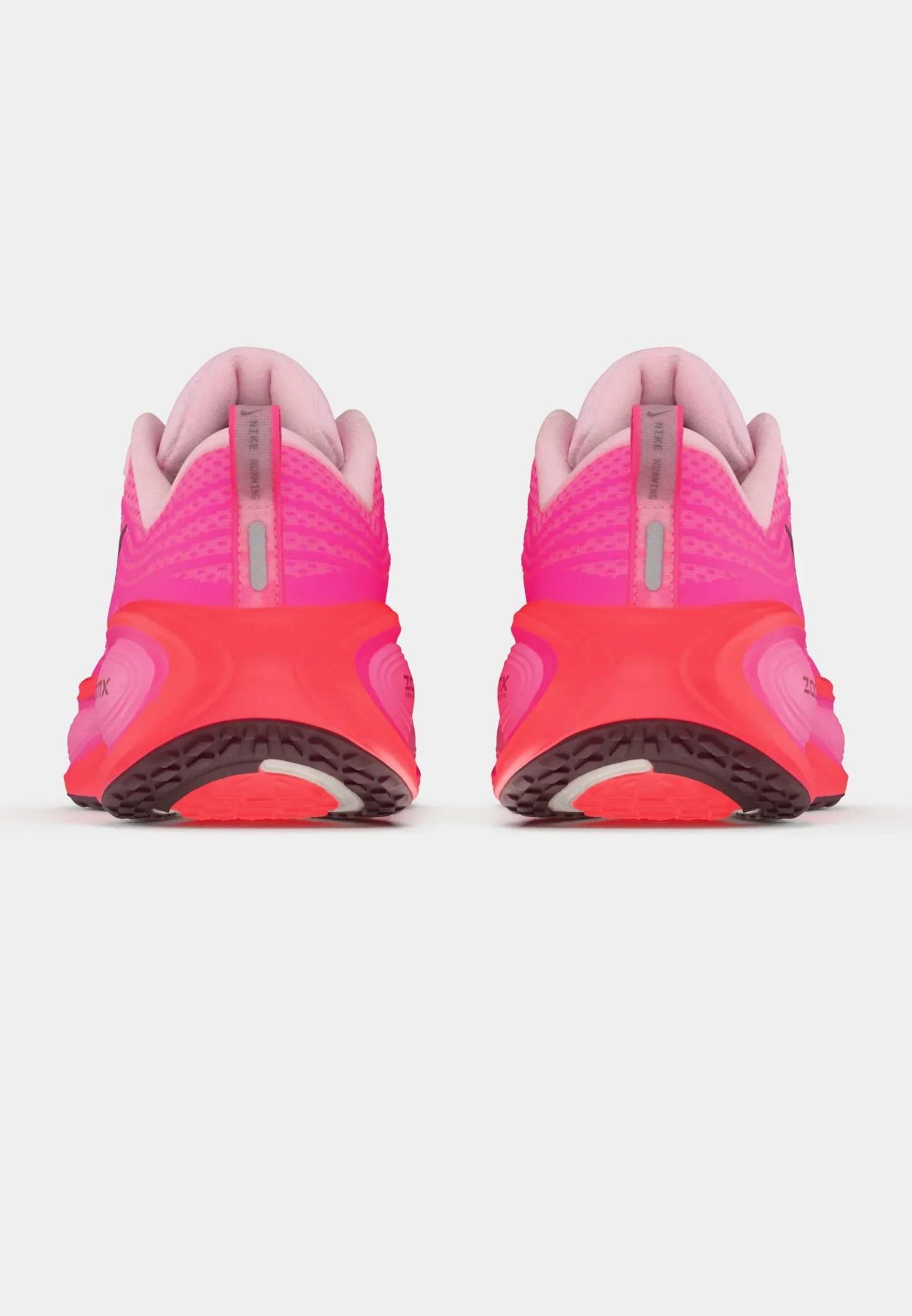 VOMERO PLUS - Running shoes