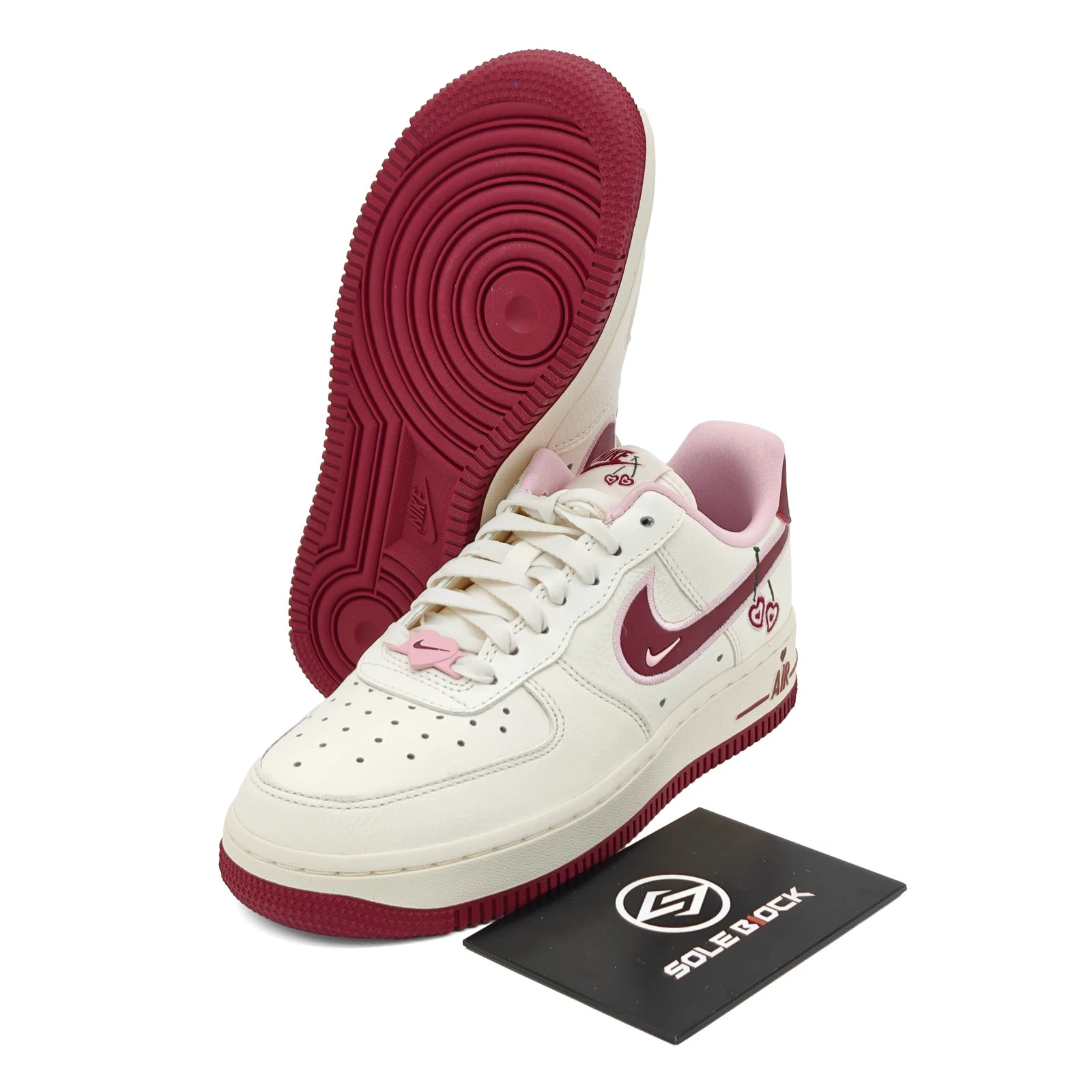 Nithtke Aithtr Fothtrce 1 Low Valentine's Day 2023 Women's FD4616-161