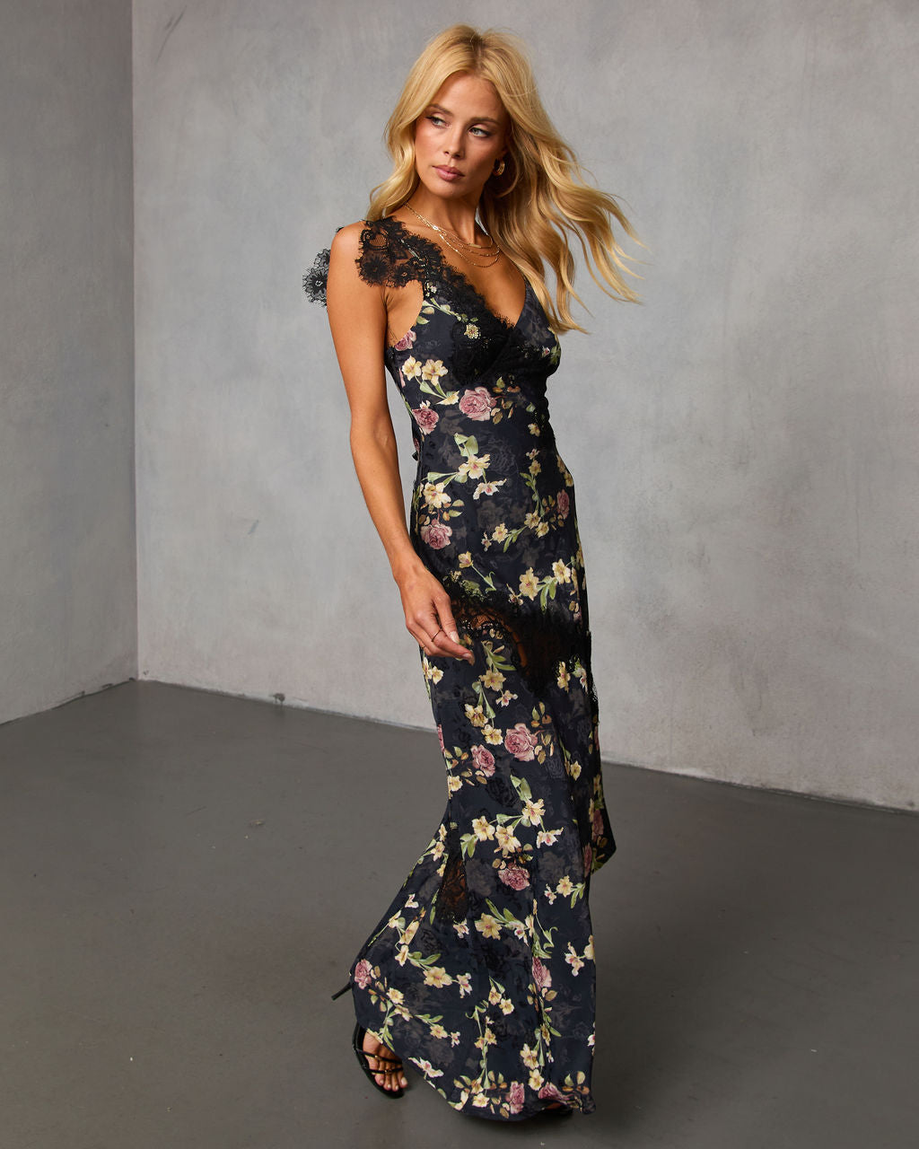 Rominah Printed Asymmetric Lace Trim Maxi Dress-Vogue Logic
