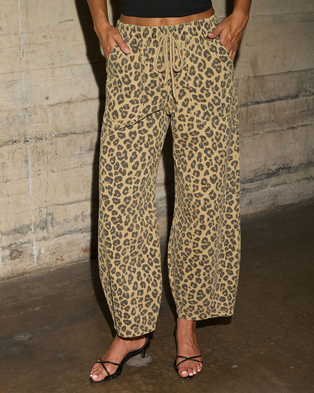Soft Claw Printed Drawstring Pants-Vogue Logic