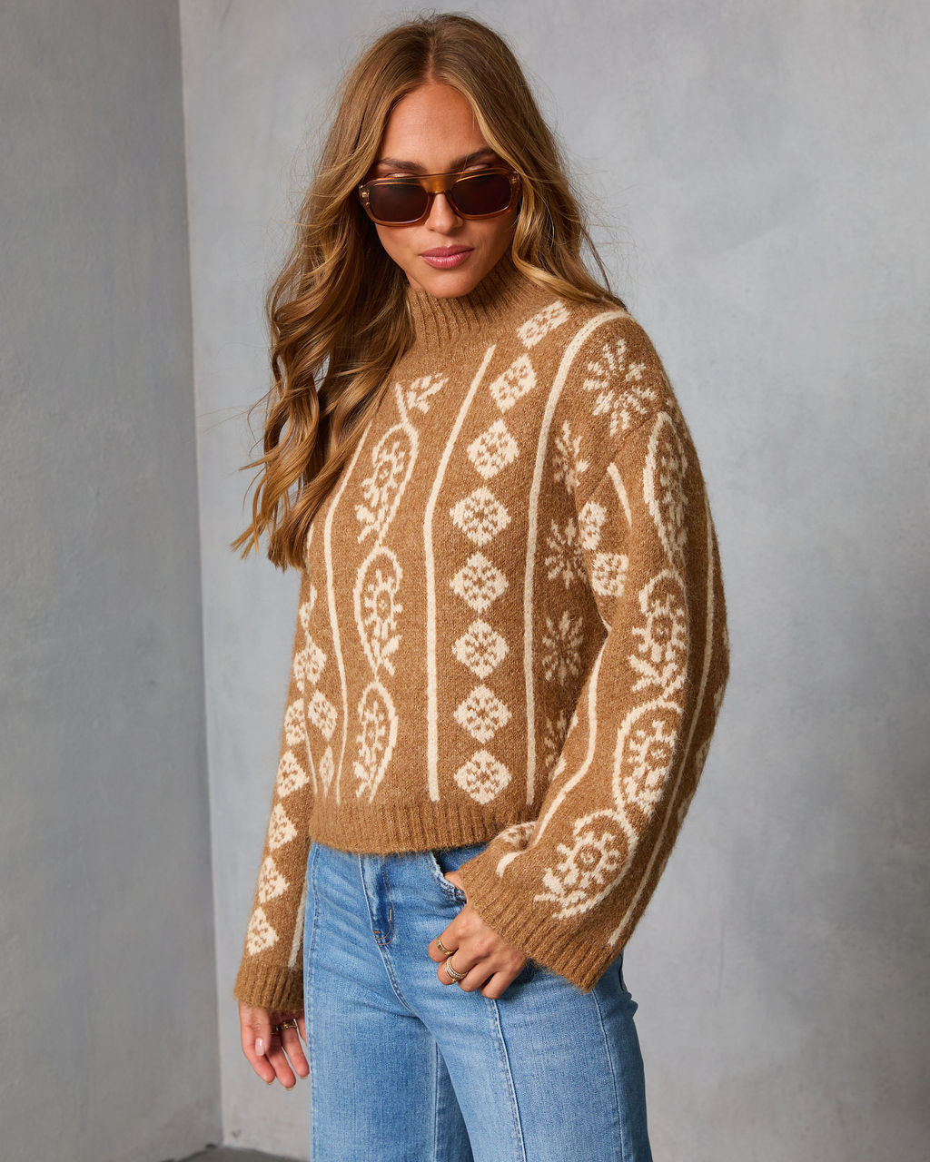 Homebody Season Abstract Sweater-Vogue Logic