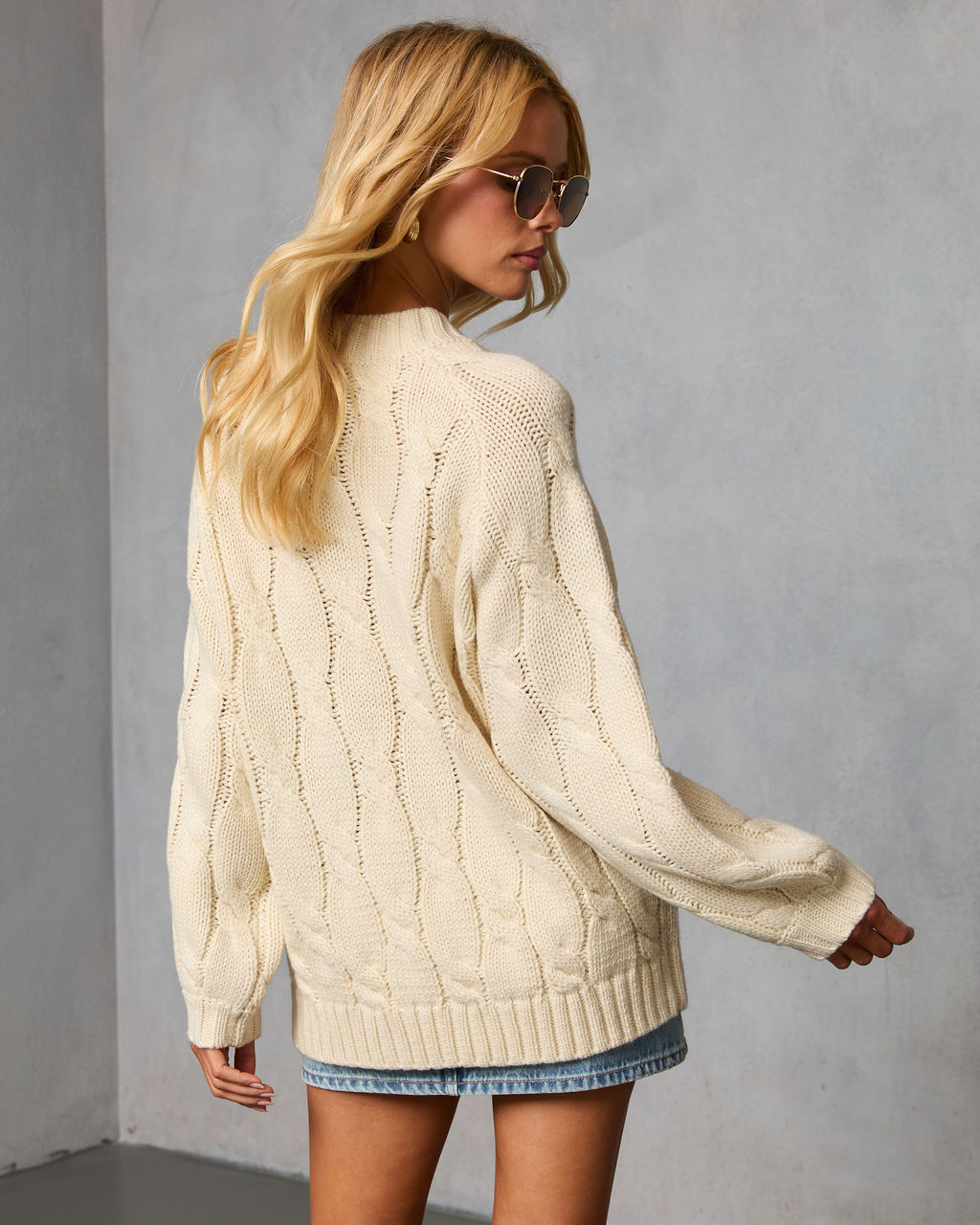 Cozy Crest Oversized Cable Knit Sweater-Vogue Logic