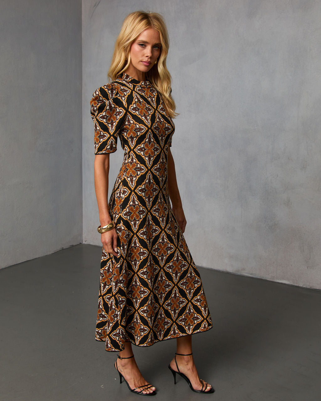 Olivyne Printed Mock Neck Knit Midi Dress-Vogue Logic