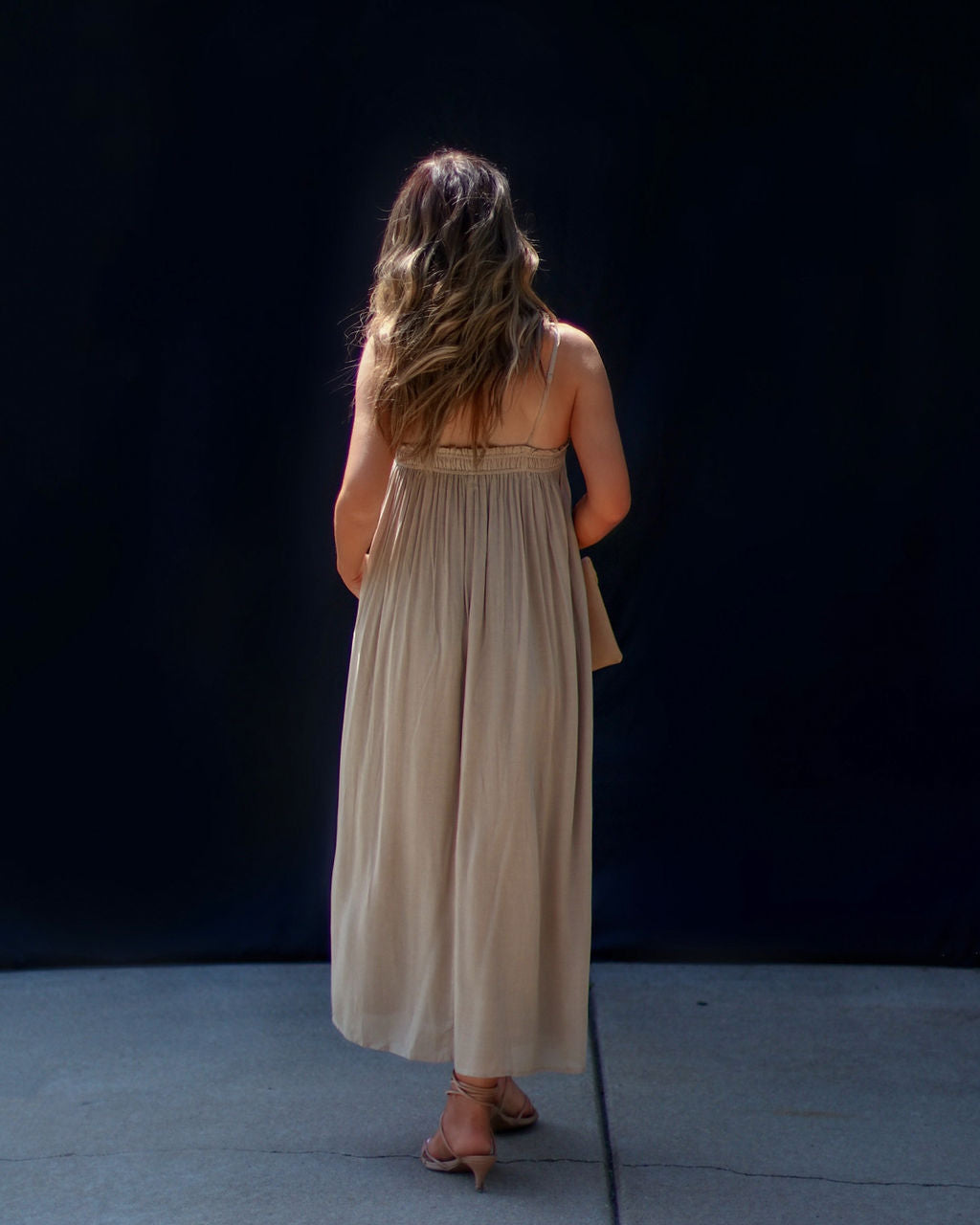 Gracia Everyday Sleeveless Pocketed Midi Dress-Vogue Logic