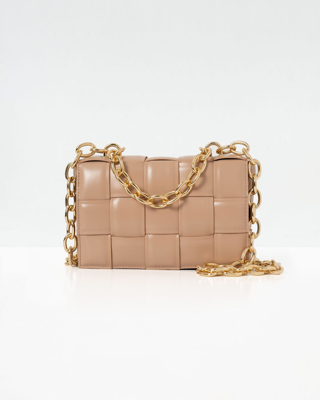 Desire Padded Woven Chain Handbag-Vogue Logic