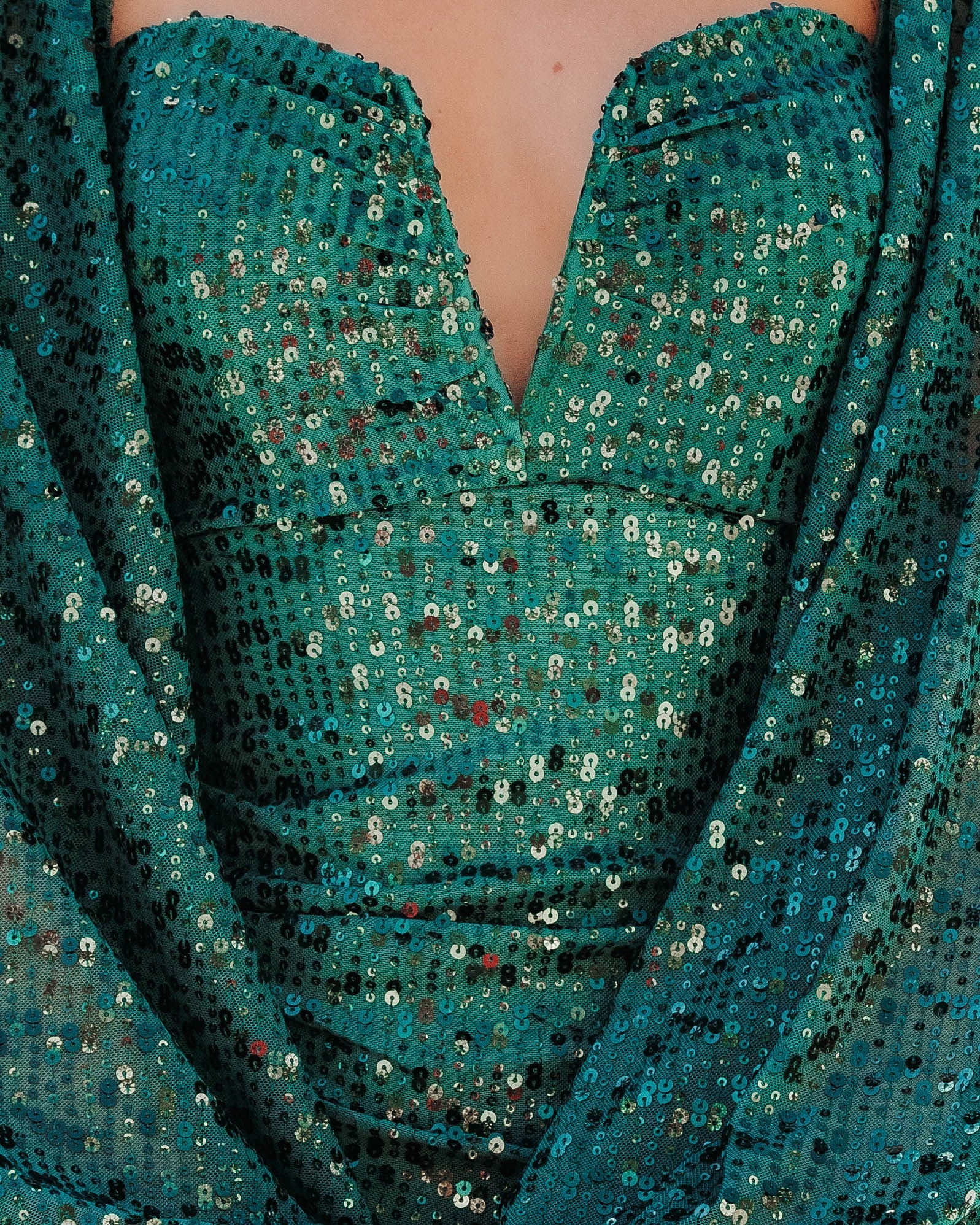 Draw Attention Sequin Bodycon Dress-Vogue Logic