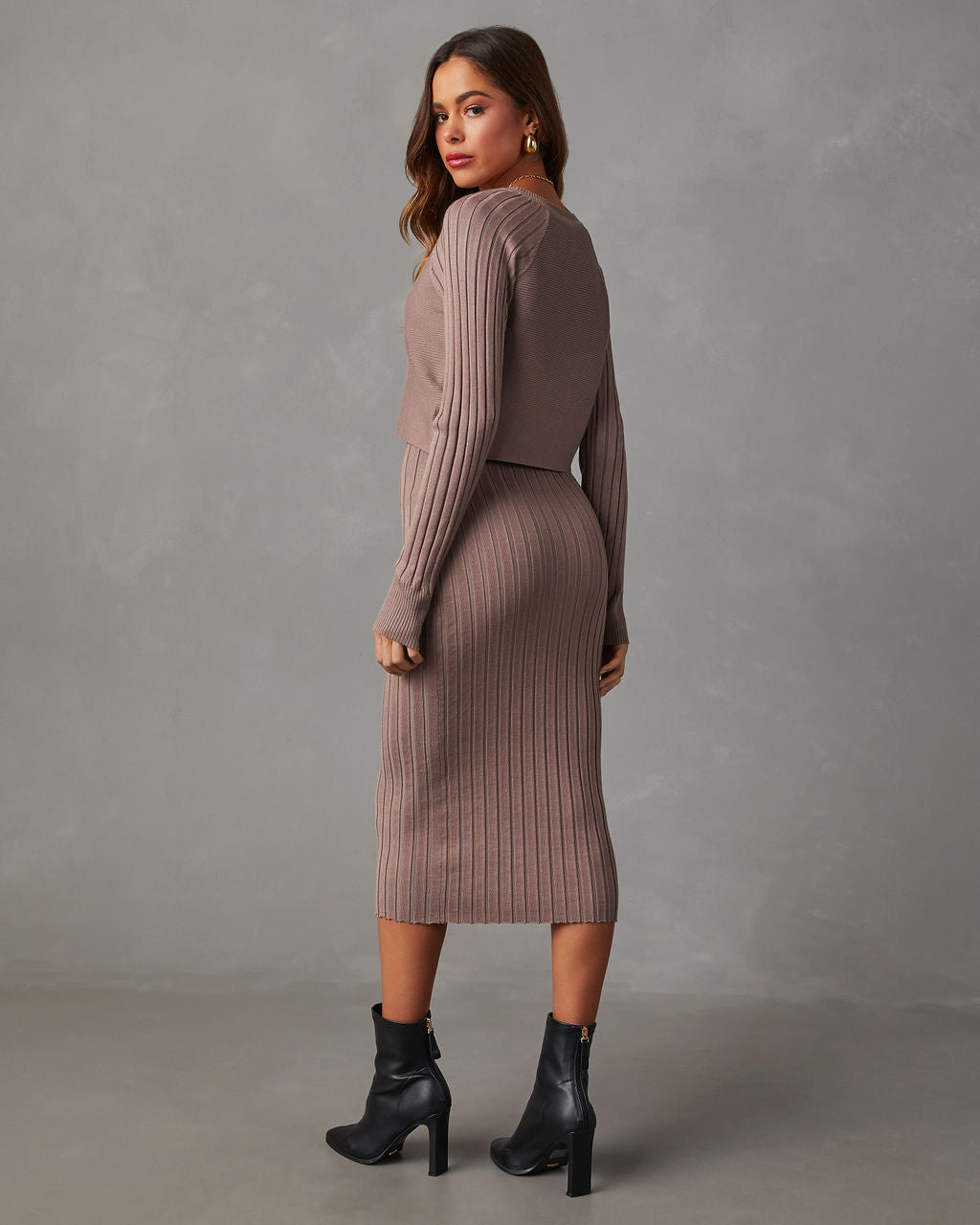 Full Of Surprises Ribbed Knit Midi Dress-Vogue Logic