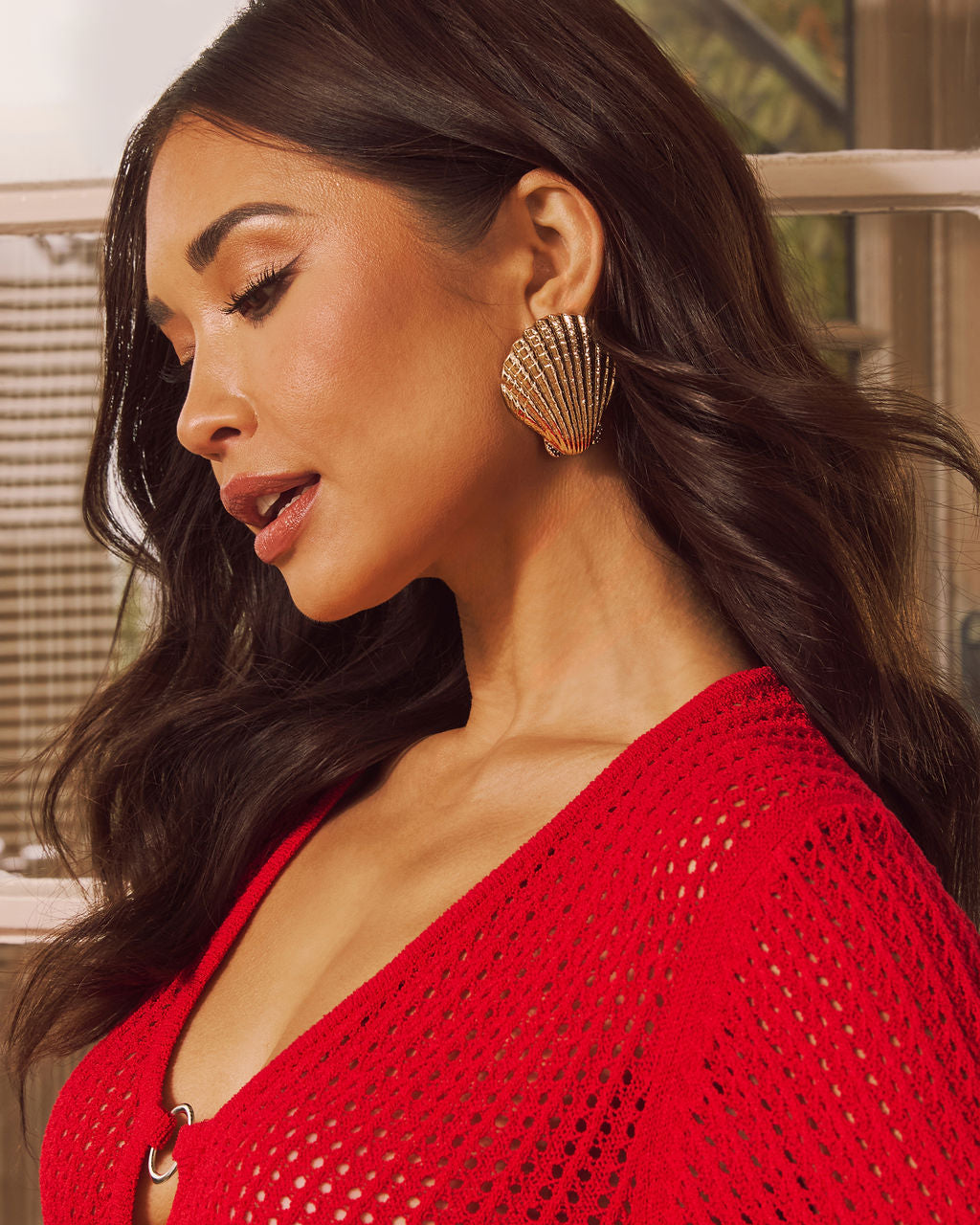 Tropic Cove Textured Seashell Earrings-Vogue Logic