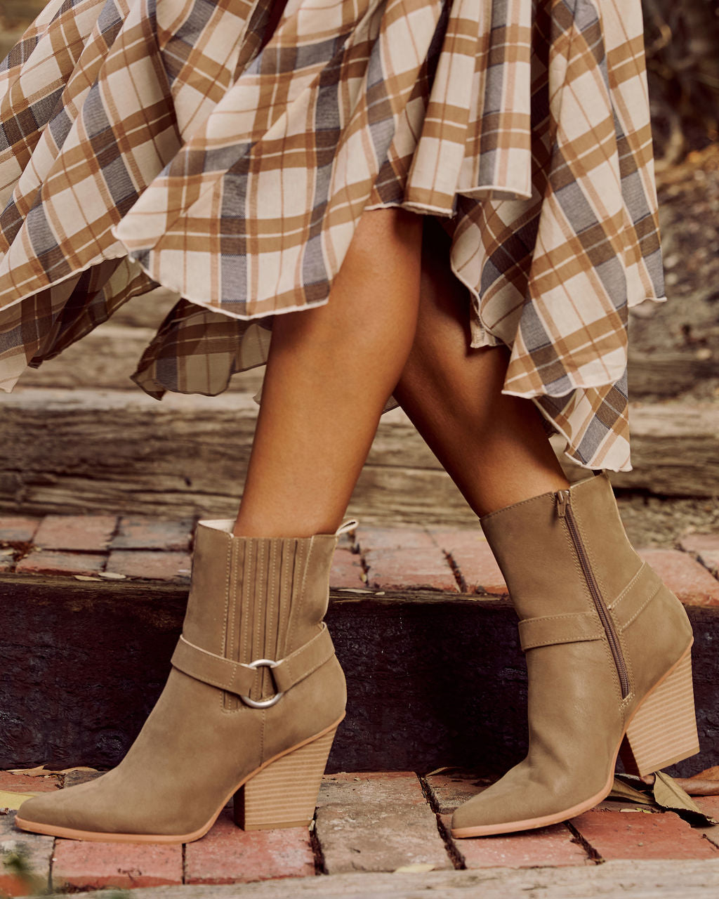 Neptune Western Ankle Boots-Vogue Logic