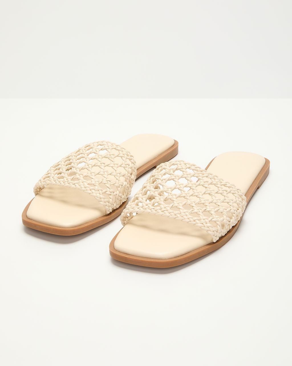 Warren Crochet Flat Sandals-Vogue Logic