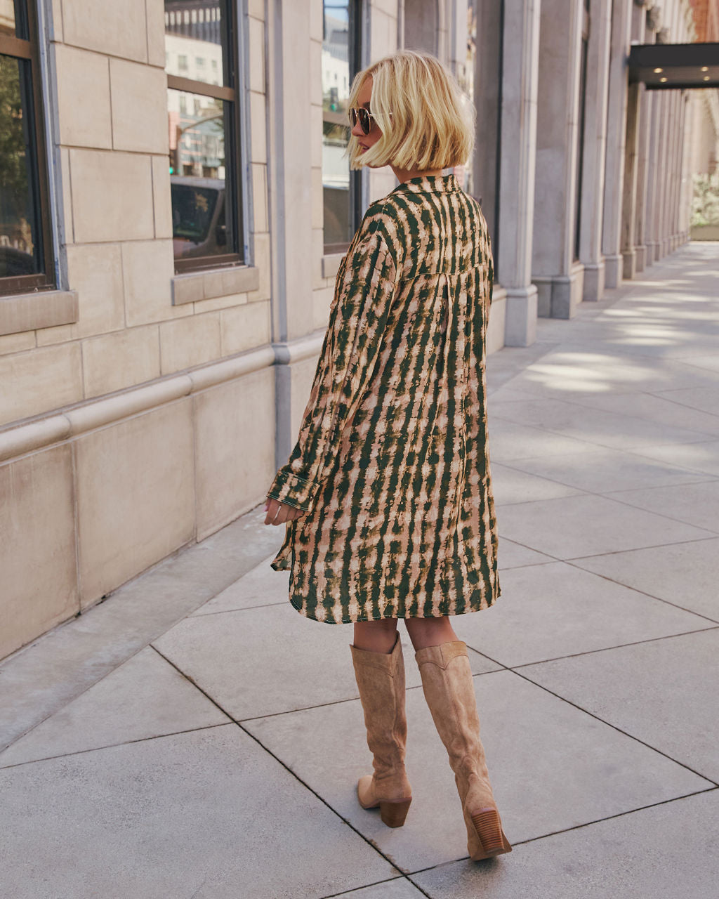 Queen Retro Printed Shirt Dress-Vogue Logic