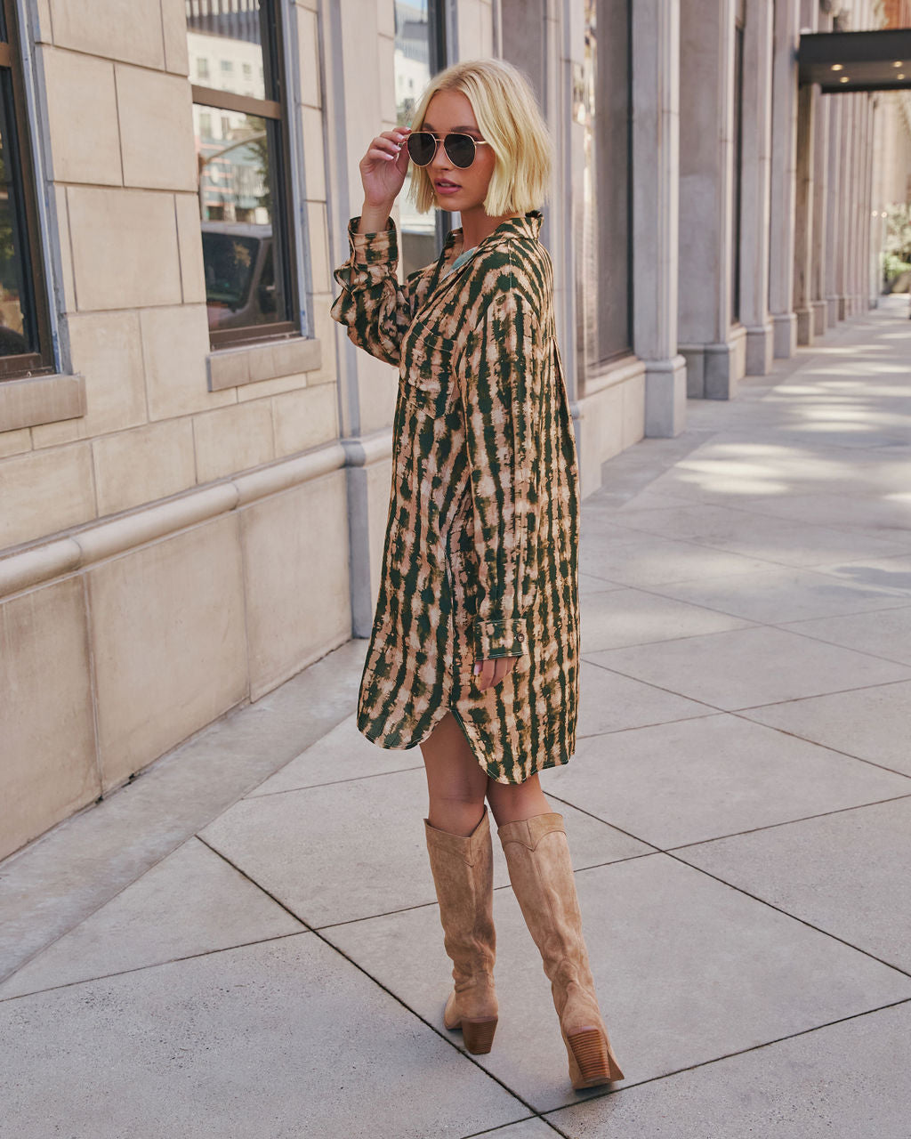 Queen Retro Printed Shirt Dress-Vogue Logic