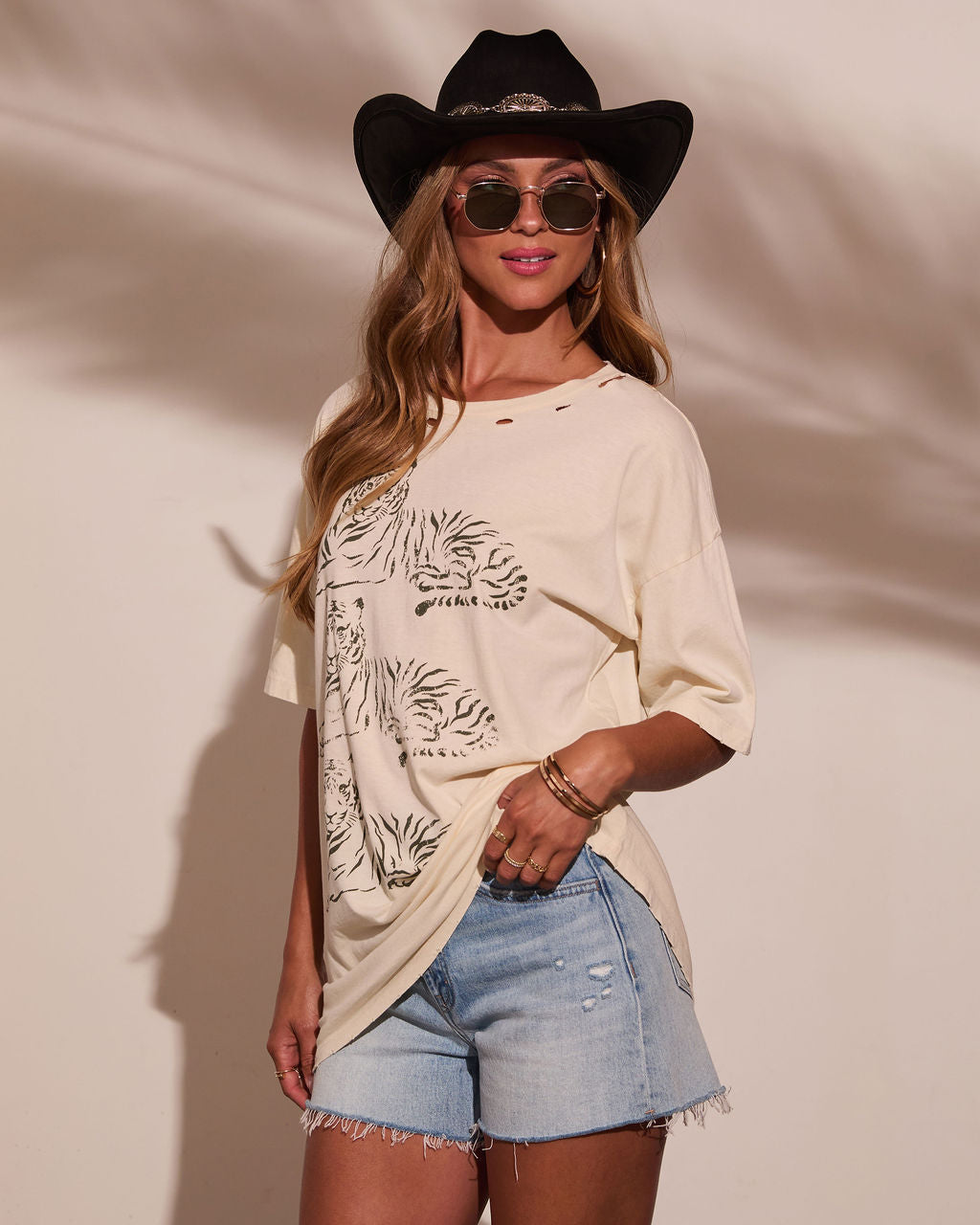 Savanna Nights Short Sleeve Graphic Tee-Vogue Logic