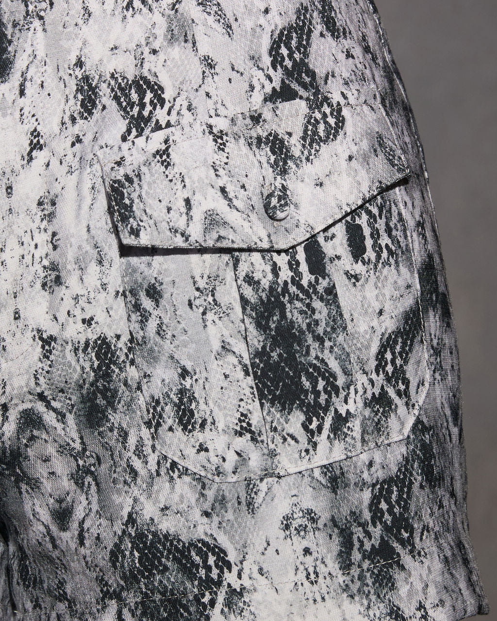 Ella Printed Cargo Short-Vogue Logic