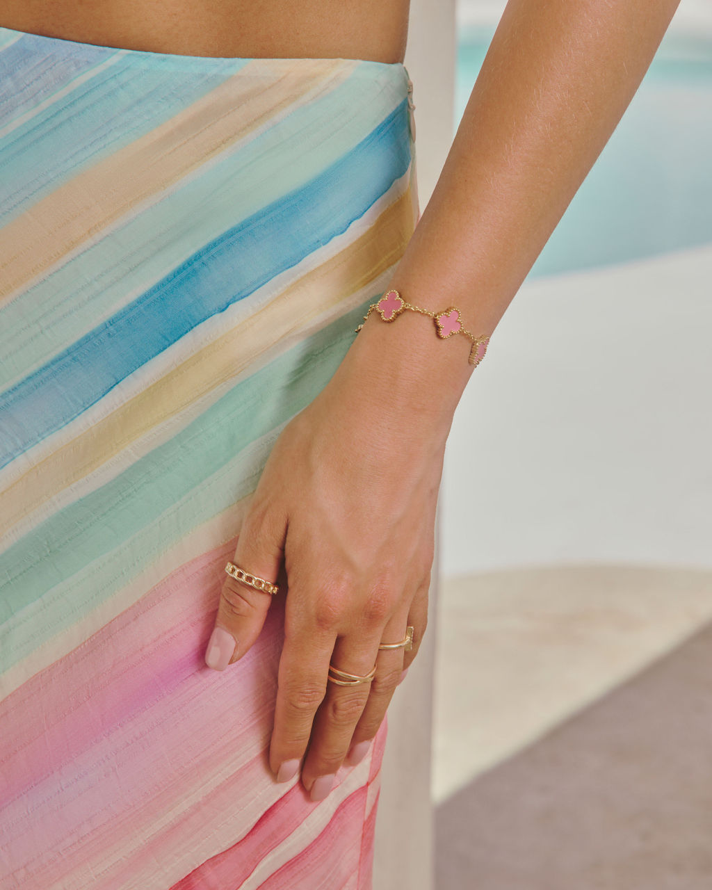 Capri Crush Clover Charm Bracelet-Vogue Logic