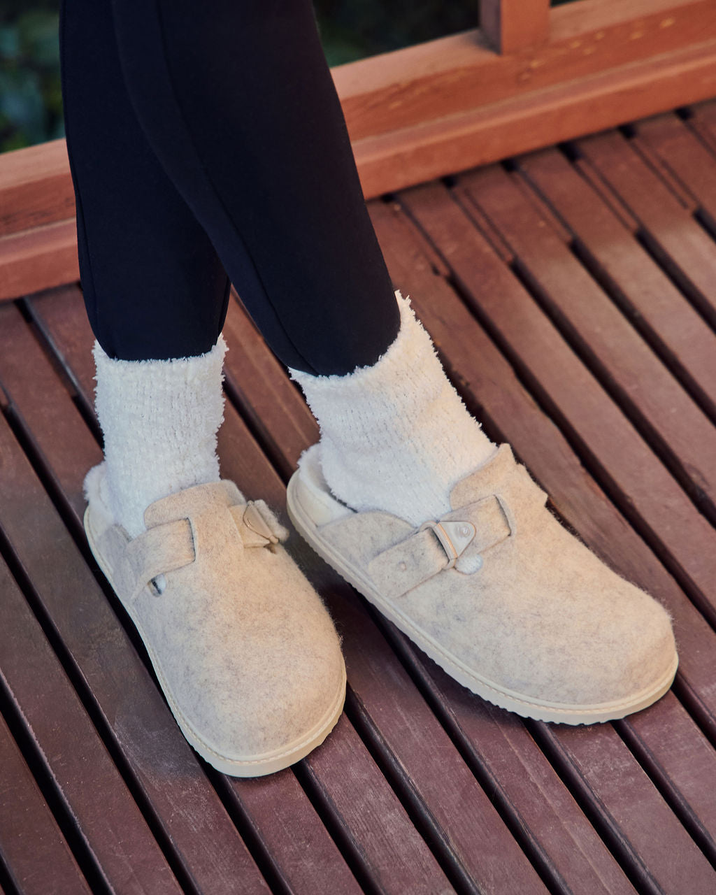 Winter Hearth Sherpa Lined Mules-Vogue Logic