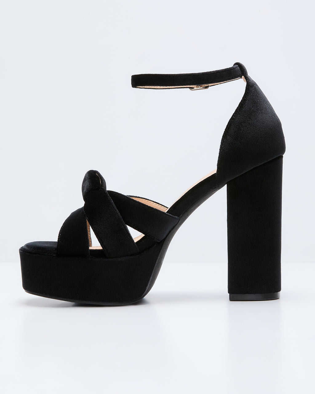 Evening Proper Velvet Platform Heels-Vogue Logic