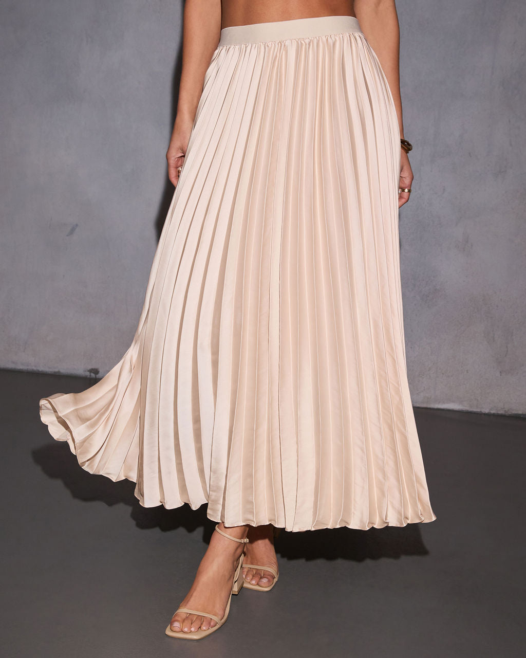 Meet At Dawn Pleated Maxi Skirt-Vogue Logic
