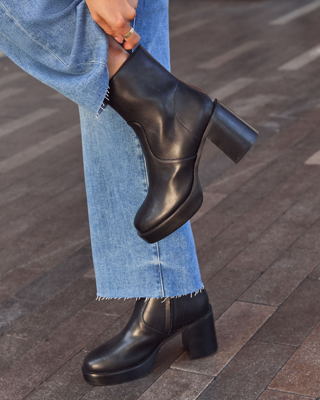 Roem Leather Platform Ankle Booties-Vogue Logic
