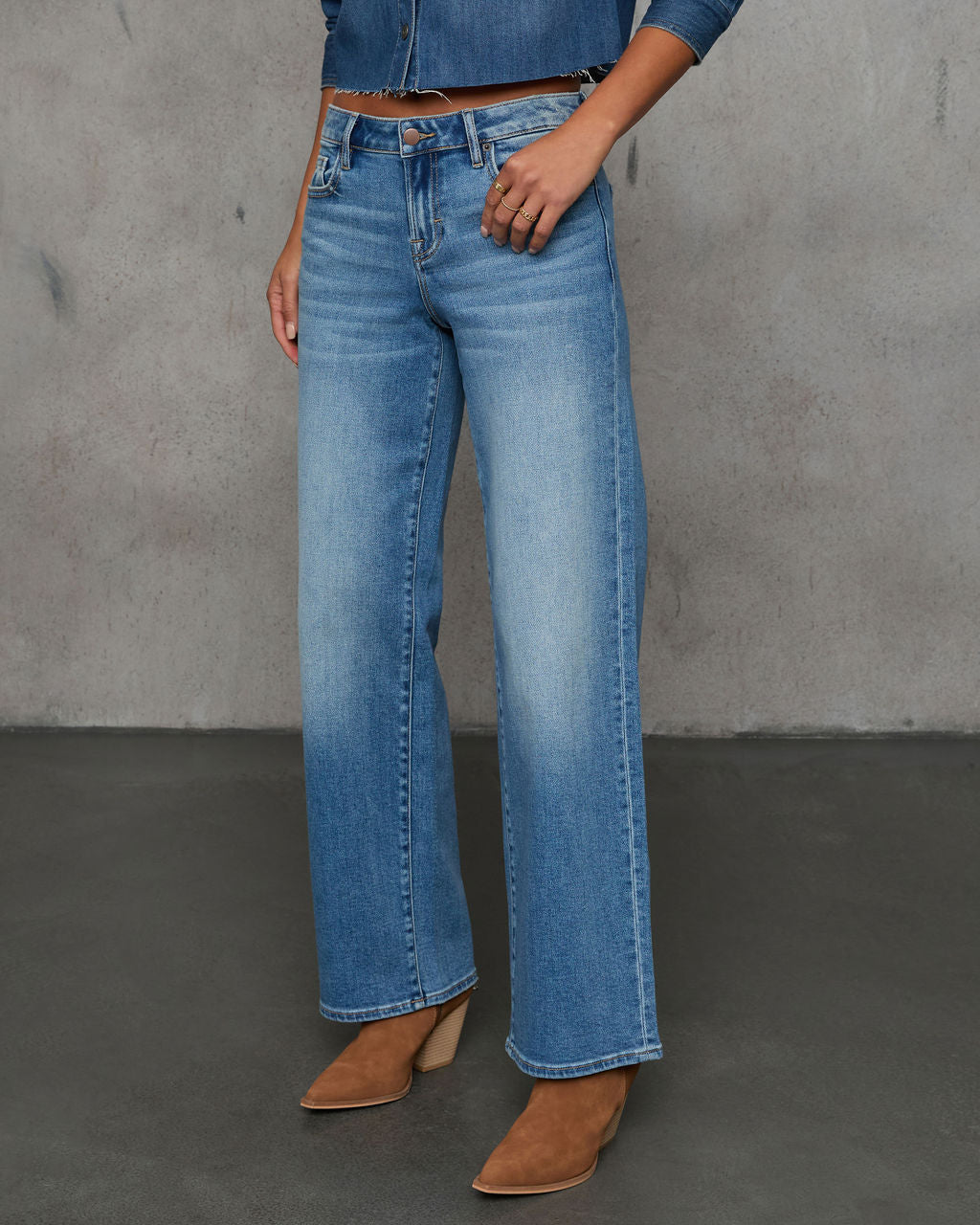 Tisla Super Stretch Straight Leg Relaxed Jeans-Vogue Logic