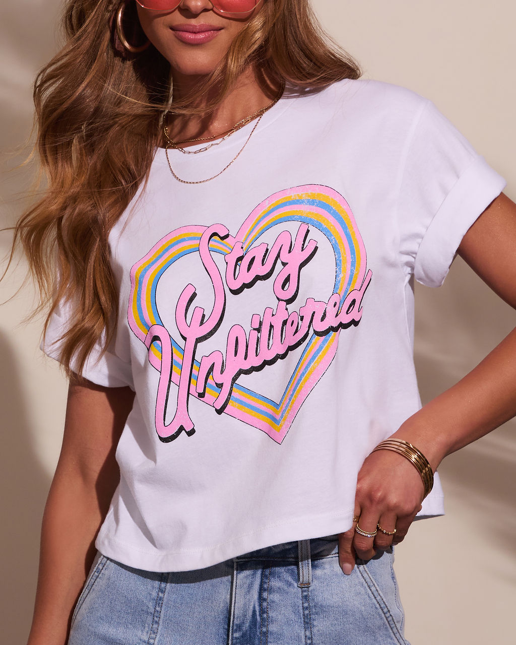 Stay Unfiltered Short Sleeve Graphic Tee-Vogue Logic