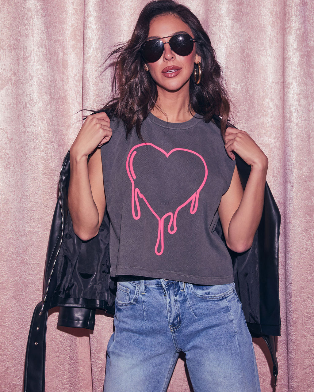 Plenty Of Love Muscle Tee Heart Graphic-Vogue Logic