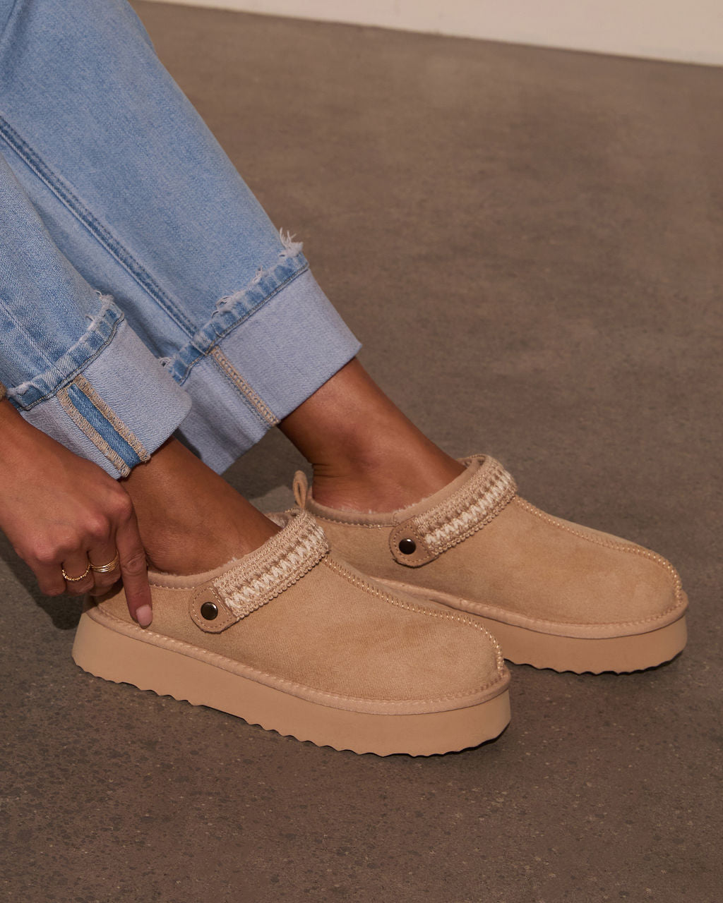 Selena Platform Slippers-Vogue Logic