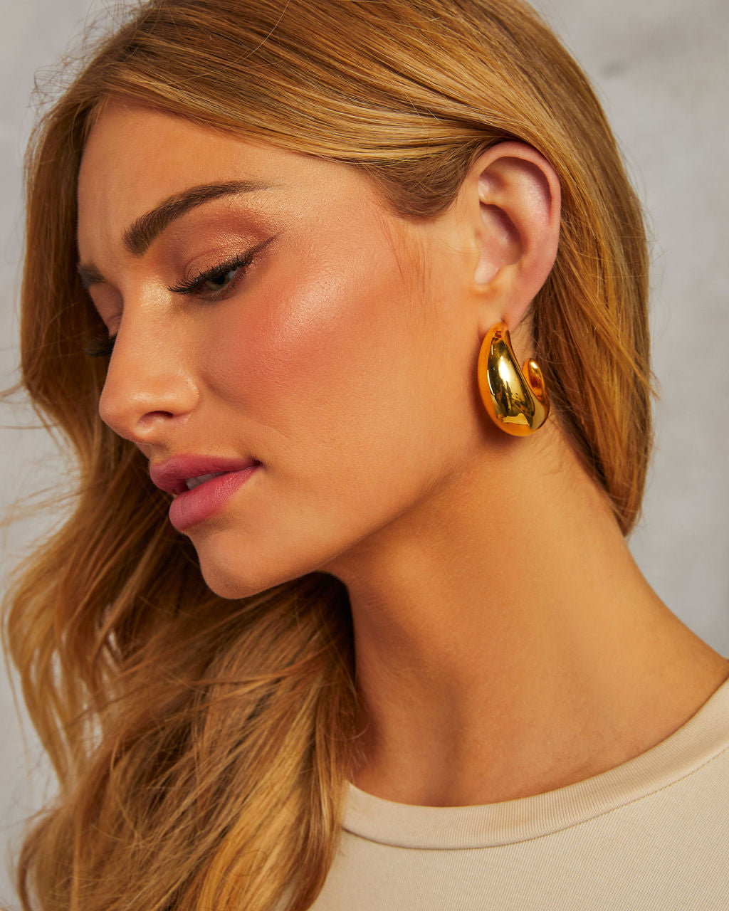 Night Life Crescent Moon Hoop Earrings-Vogue Logic