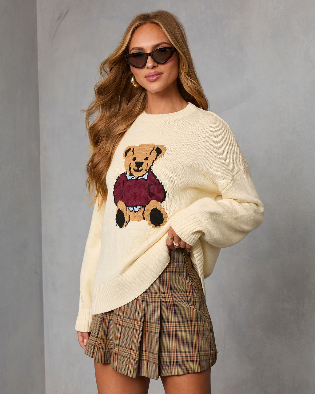 Autumn Ivy Teddy Bear Graphic Sweater-Vogue Logic