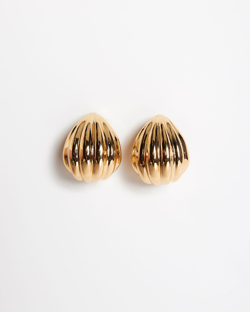 Seashell Textured 14K Gold Huggie Earrings-Vogue Logic