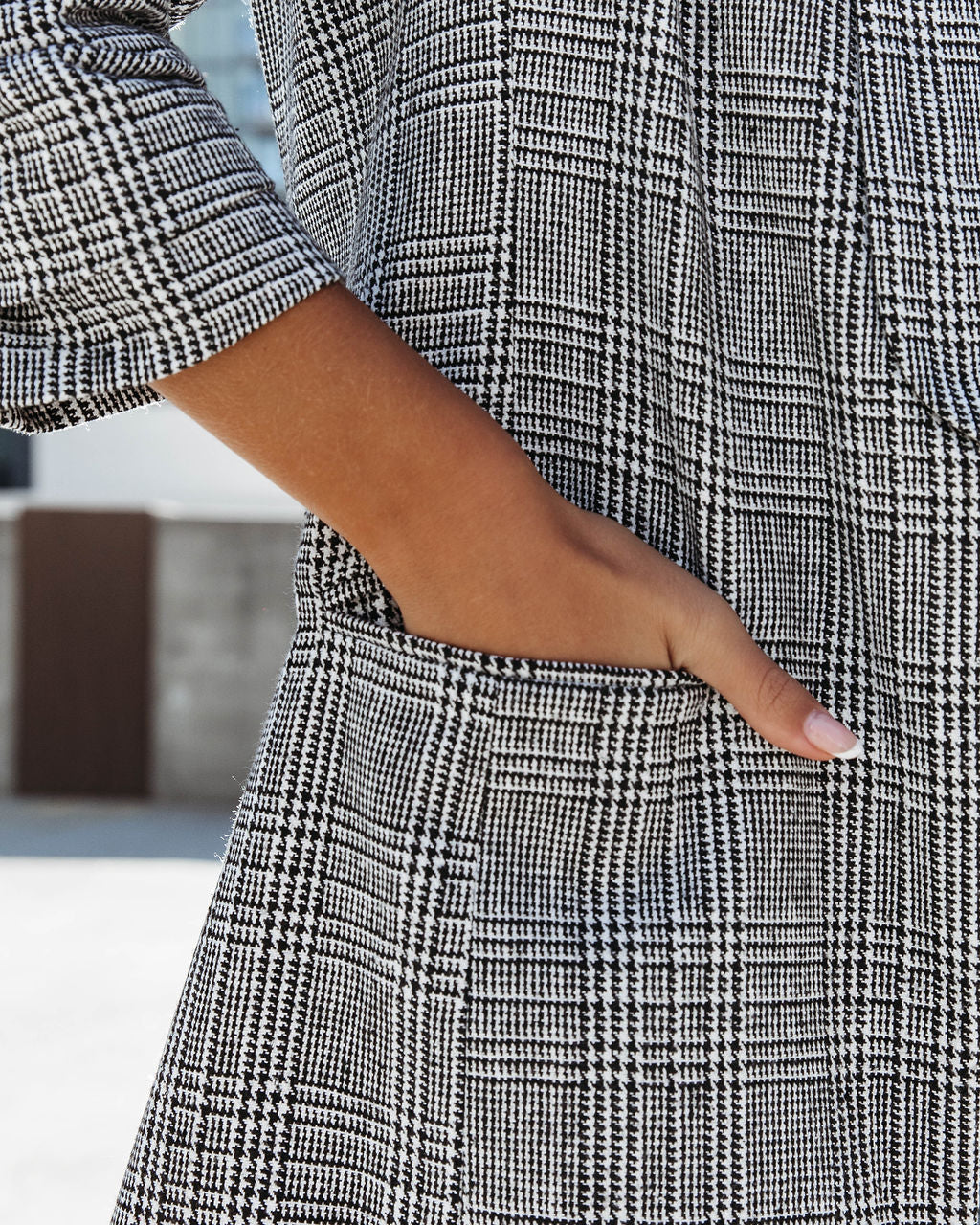 Oxnard Pocketed Houndstooth Blazer-Vogue Logic