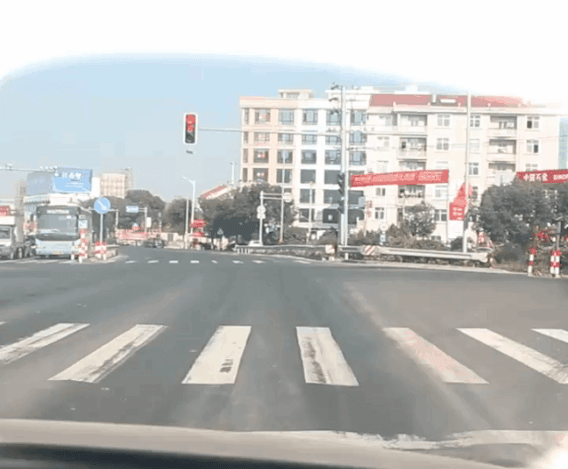 Hochwertige Lesebrille mit UV-Schutz und Photochrom