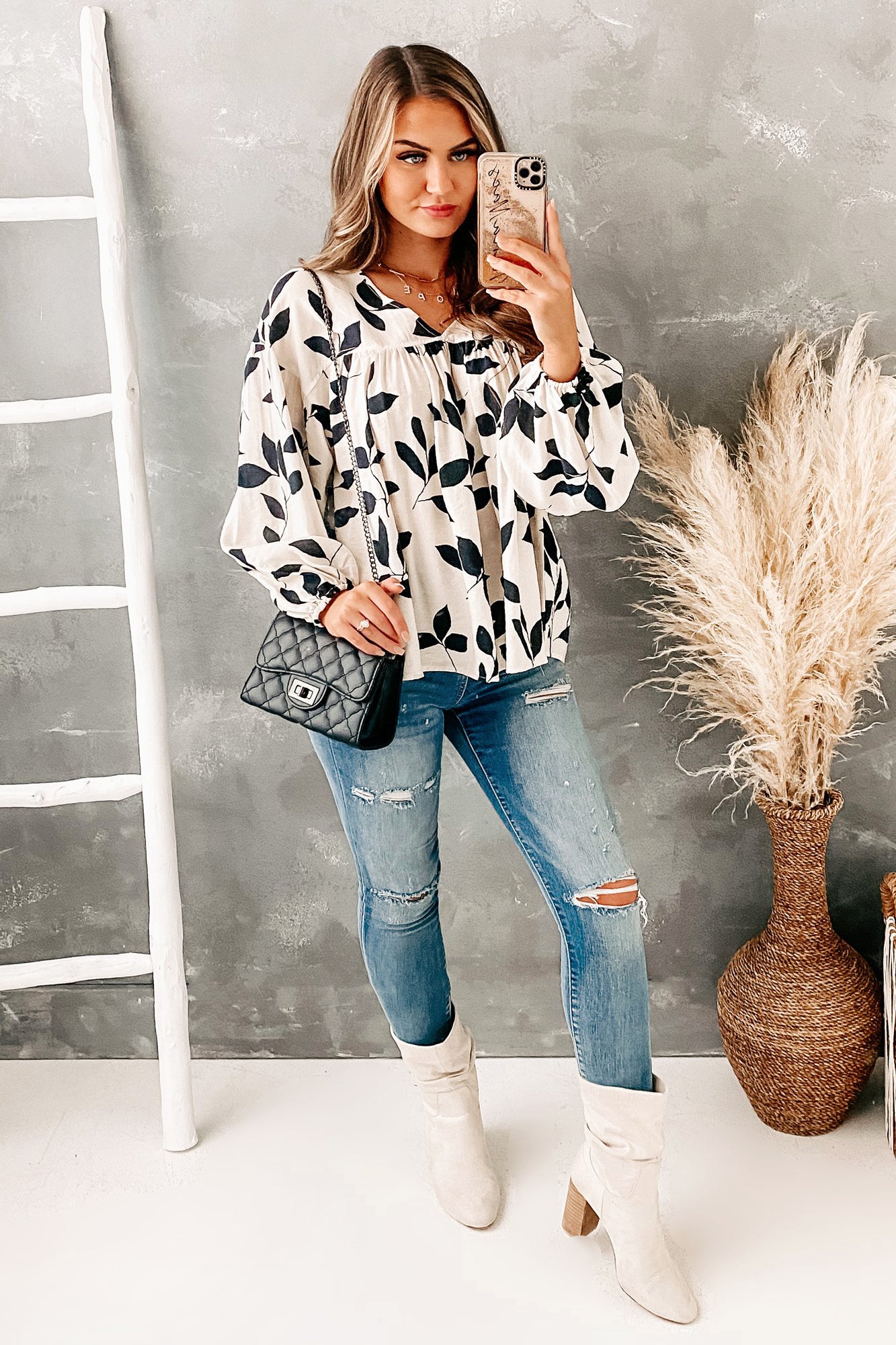 Same Wheelhouse Sneak Peek Mid-Rise Distressed Skinny Jeans (Medium Vintage)-The Formal Wear