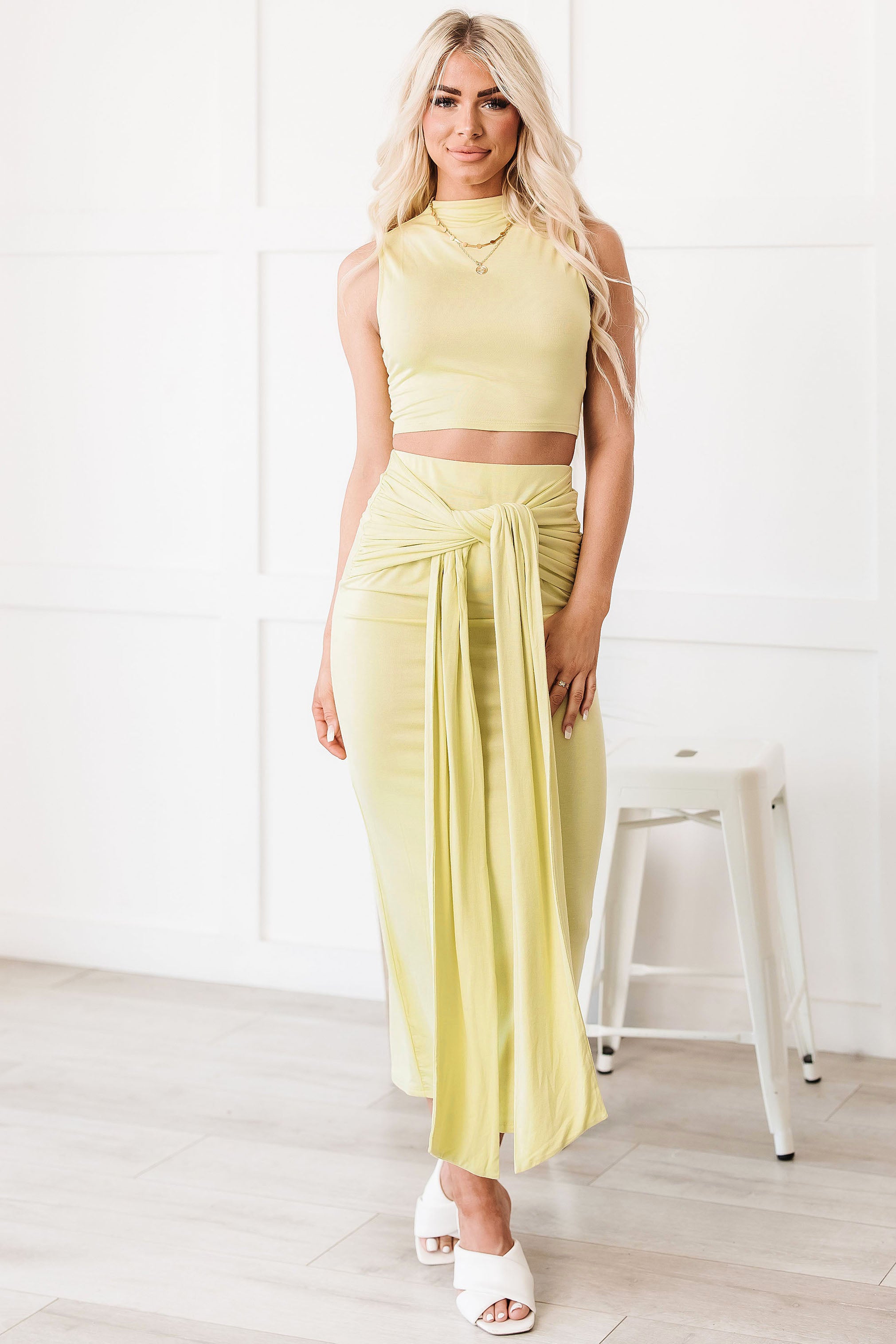 Haileen Two-Piece Skirt Set (Pale Lime)-The Formal Wear