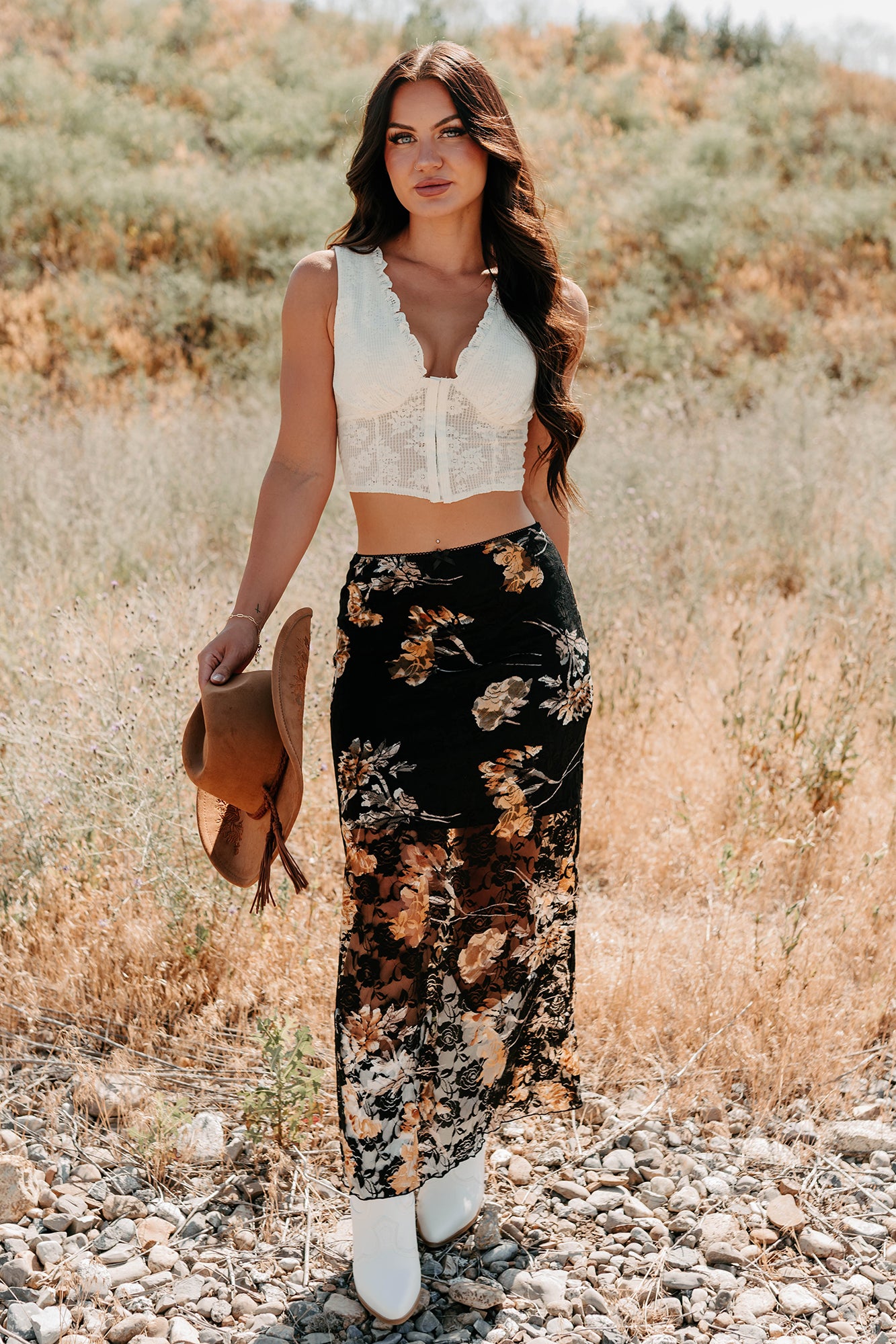 Dream In Gold Sleeveless Floral Lace Top (Cream)-The Formal Wear