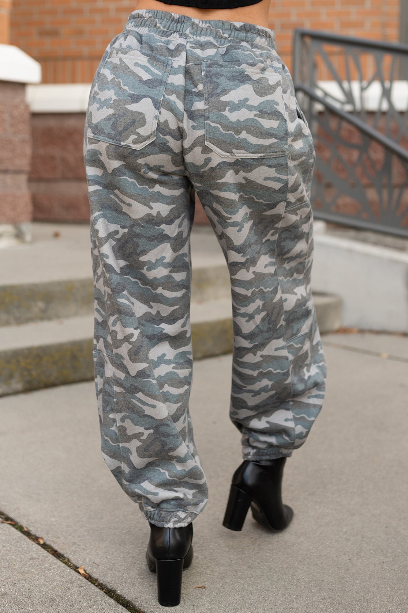 Brave Heart Drawstring Jogger Sweatpants (Camo Green)-The Formal Wear