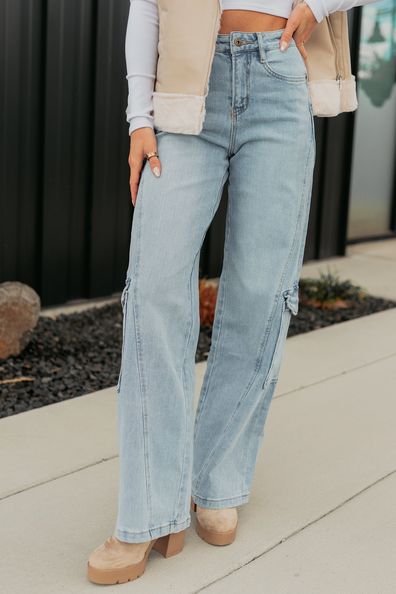 Crosby Wide Leg Mica Denim Cargo Jeans (Light Wash)-The Formal Wear