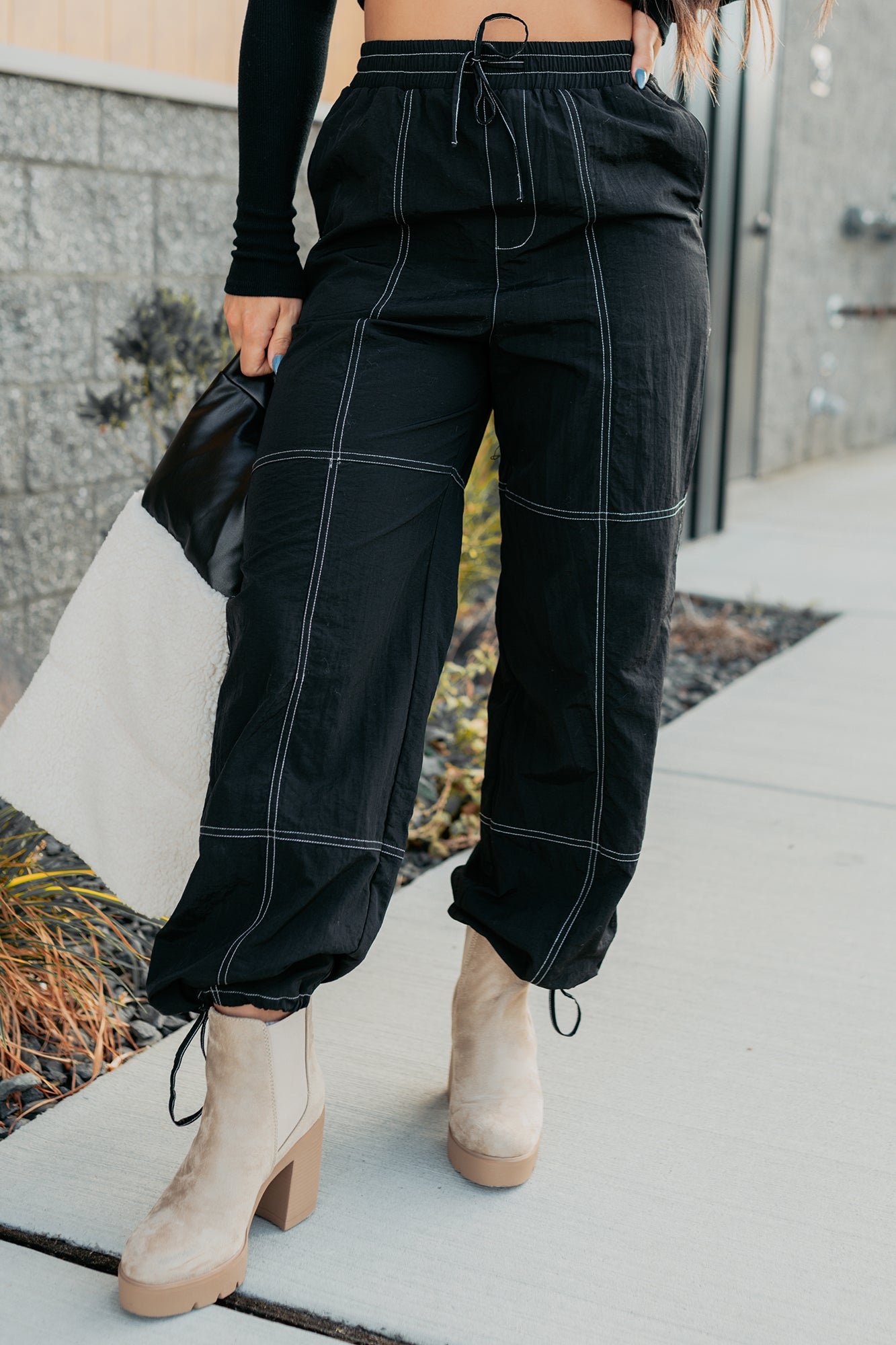 No Plot Needed Parachute Jogger Pants (Black)-The Formal Wear