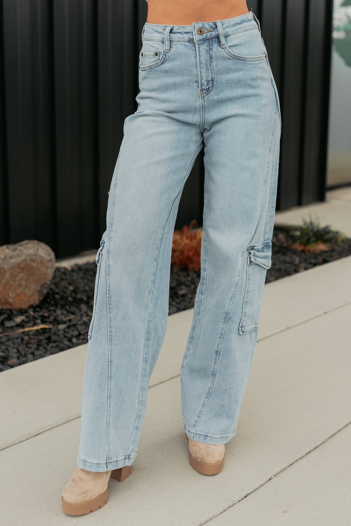 Crosby Wide Leg Mica Denim Cargo Jeans (Light Wash)-The Formal Wear