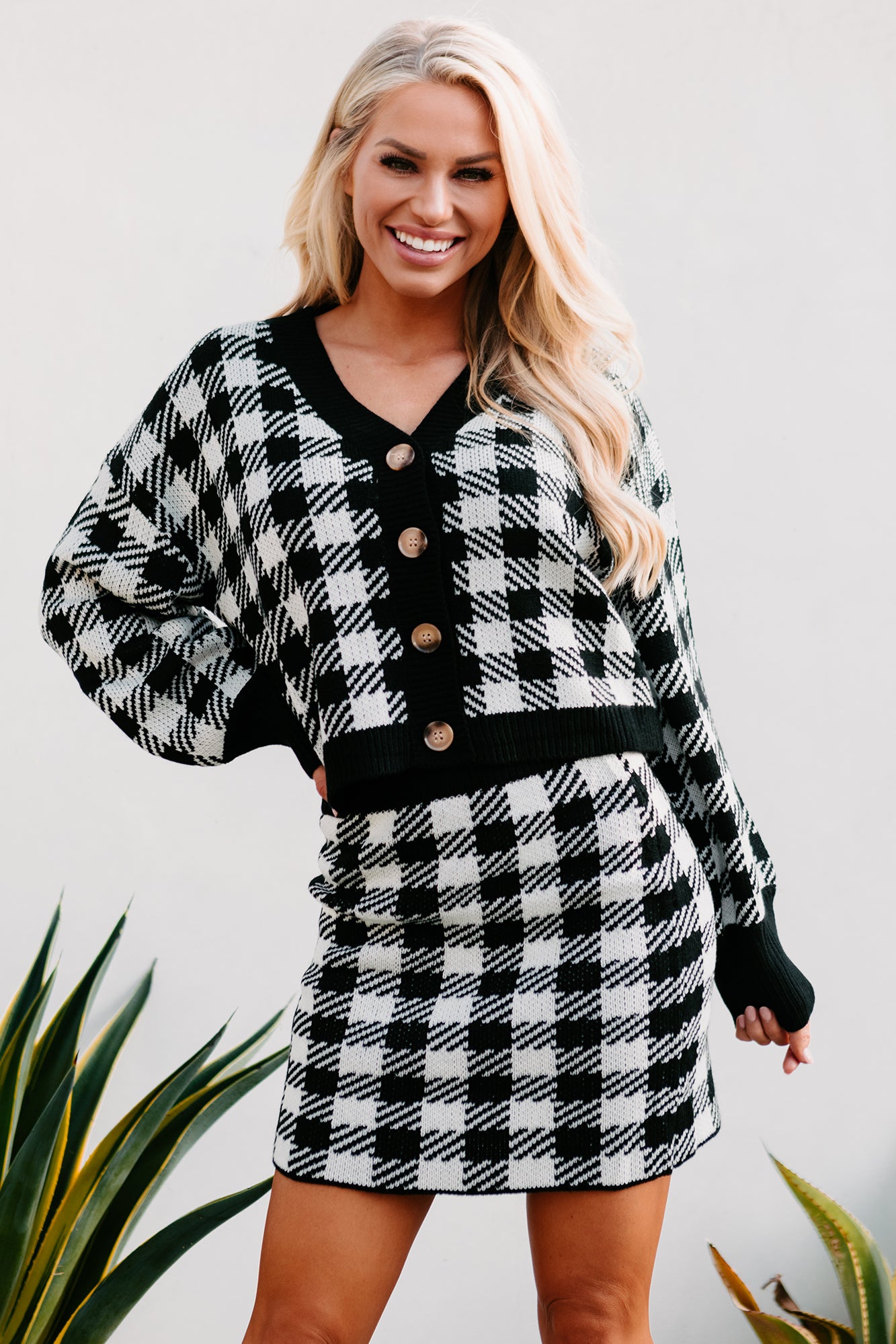 No Doubts Plaid Button-Down Crop Cardigan (Black)-The Formal Wear