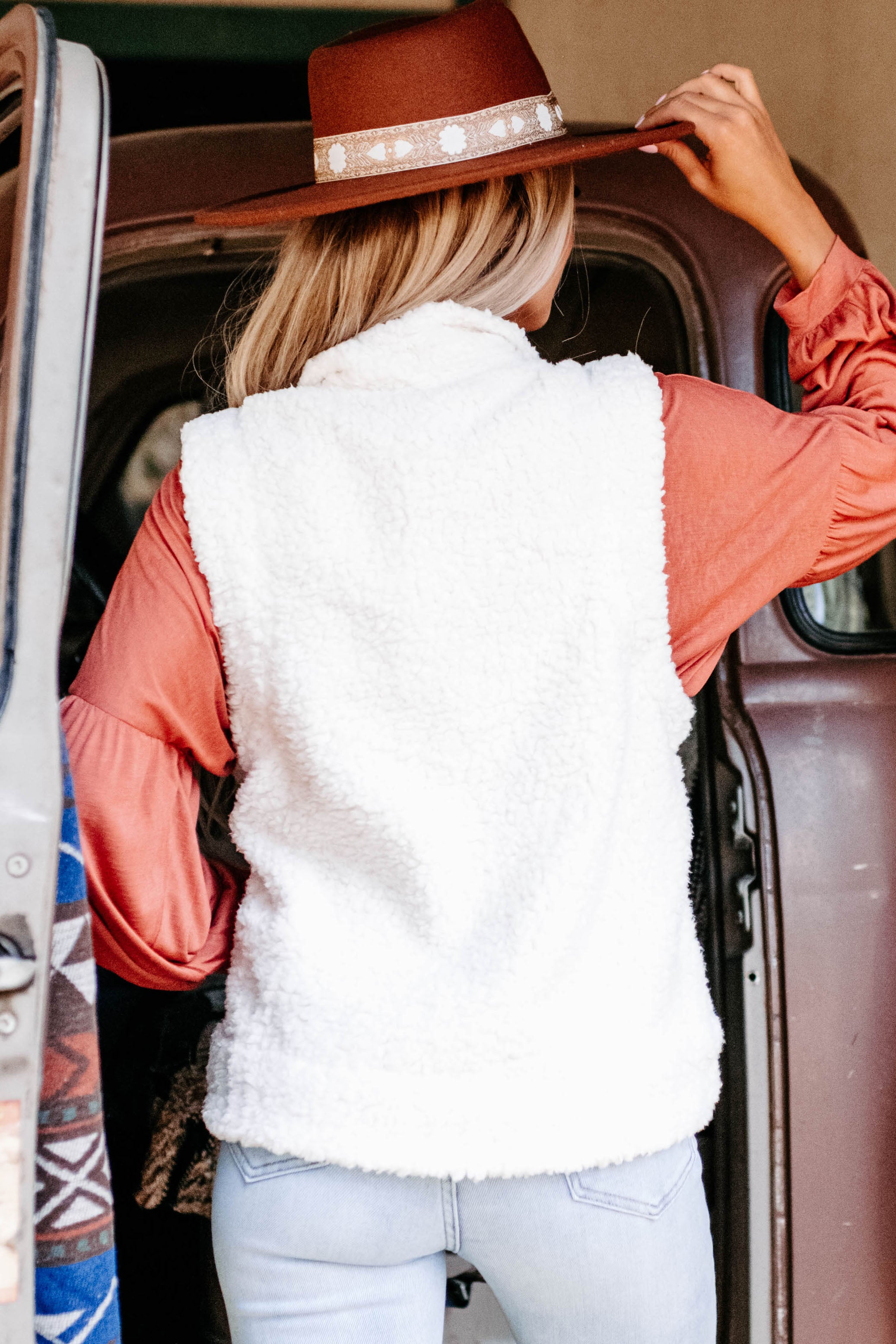 Hardly Cold Sherpa Vest (Ivory)-The Formal Wear