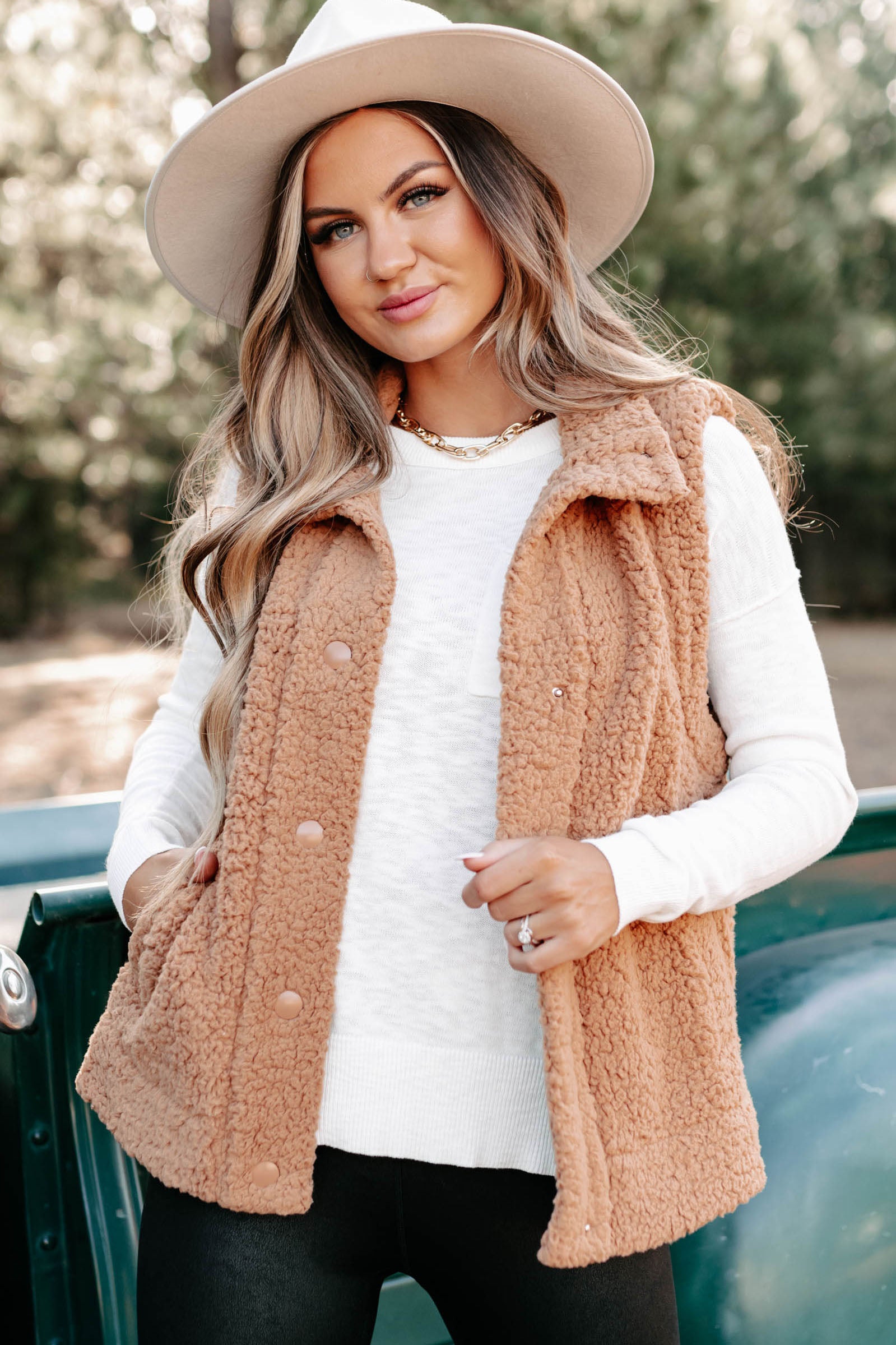Hardly Cold Sherpa Vest (Camel)-The Formal Wear