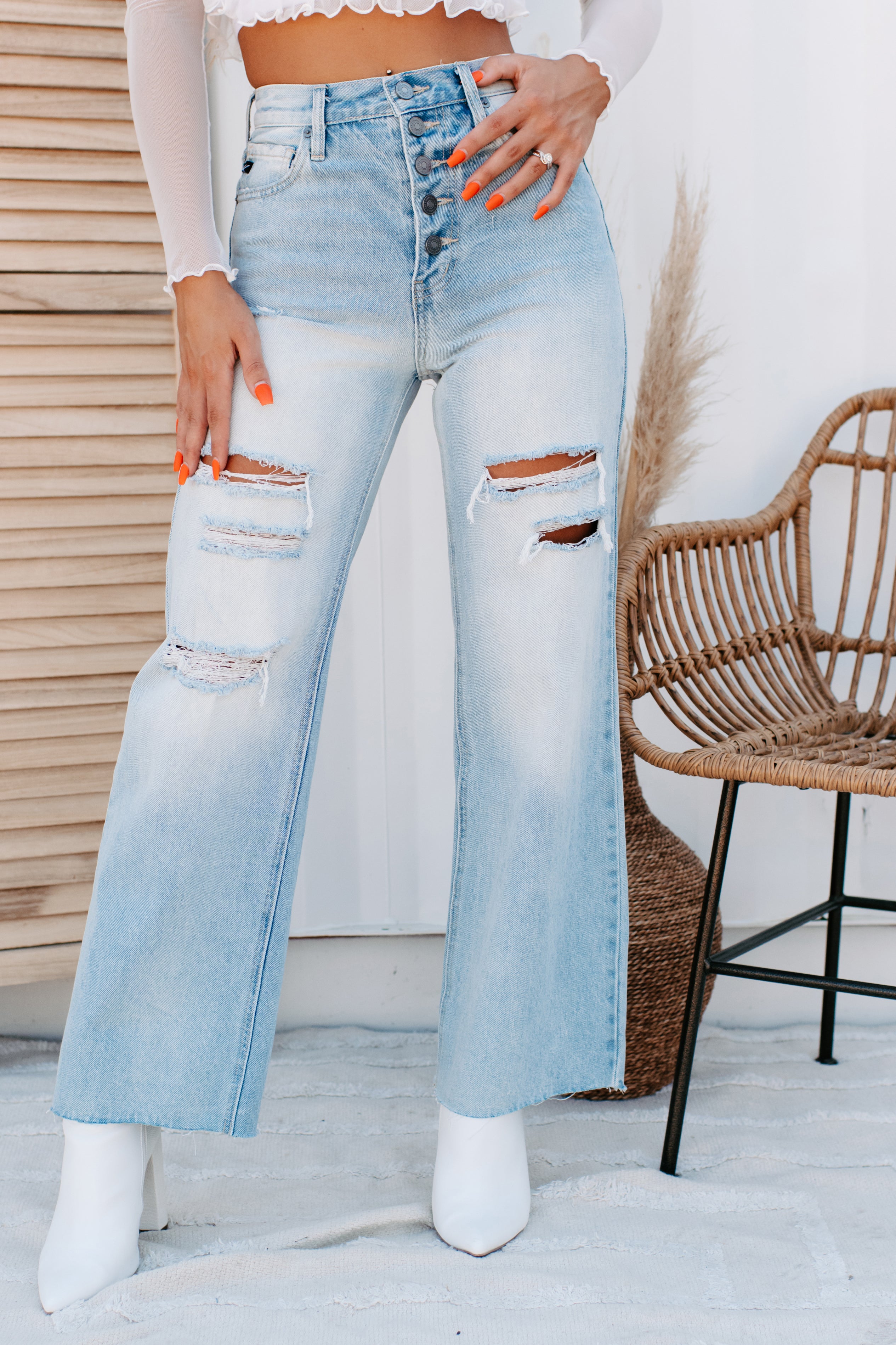 Tony High Rise 90's Kancan Distressed Skater Jeans (Light)-The Formal Wear