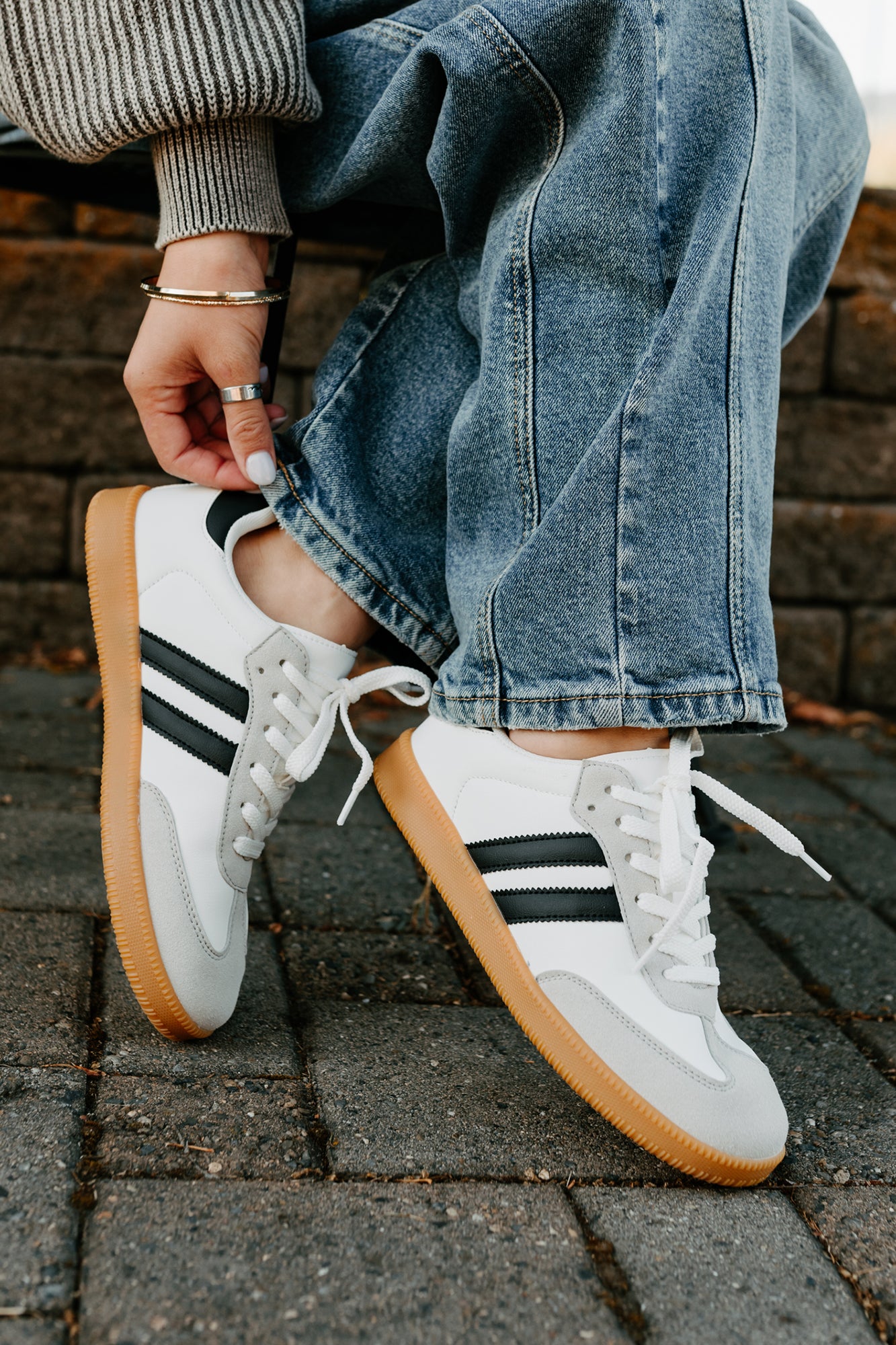 Vibes In Motion Lace-Up Platform Sneakers (White)-The Formal Wear