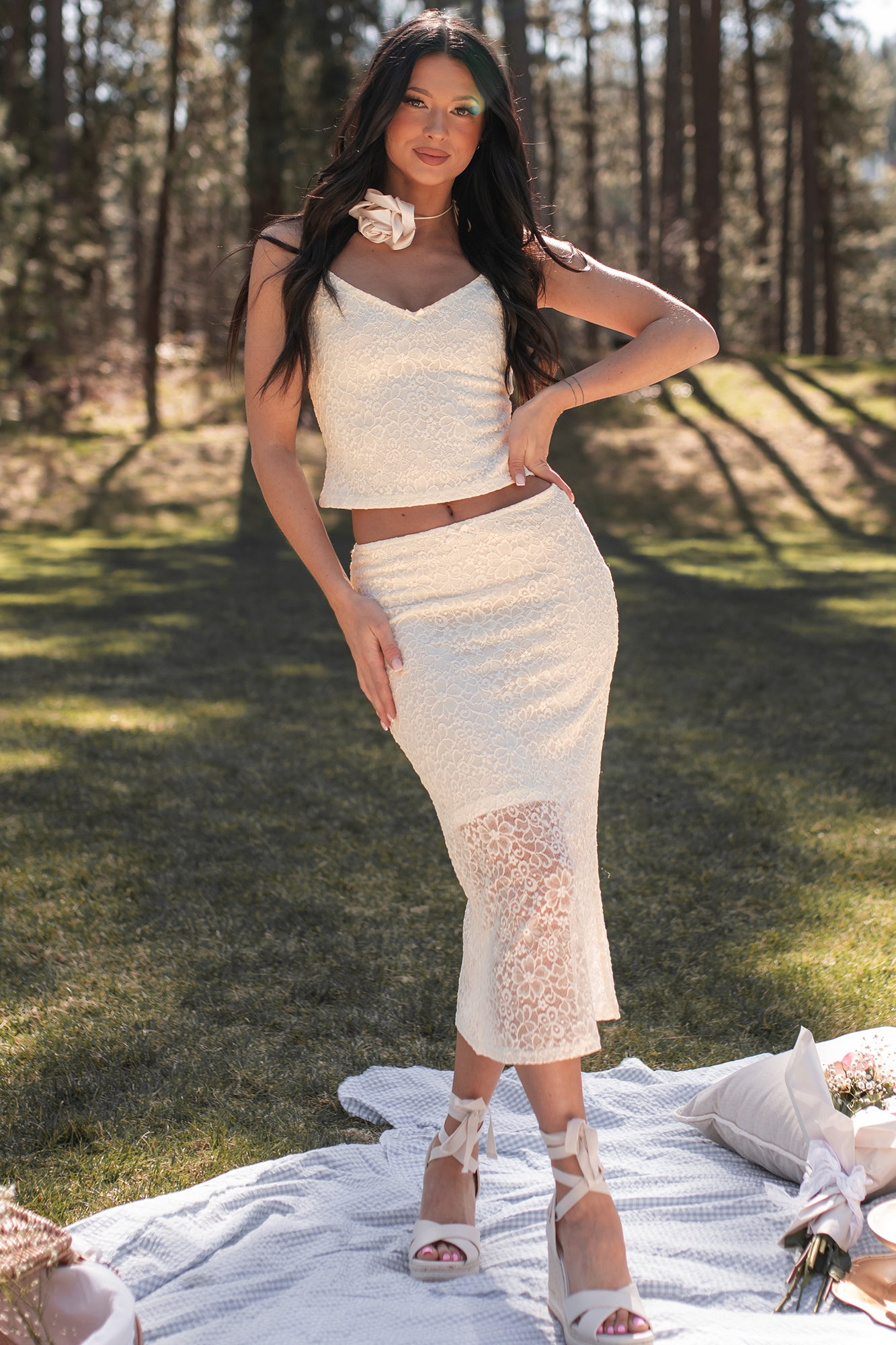 My Latest Crush Lace Crop Tank (Cream)-The Formal Wear