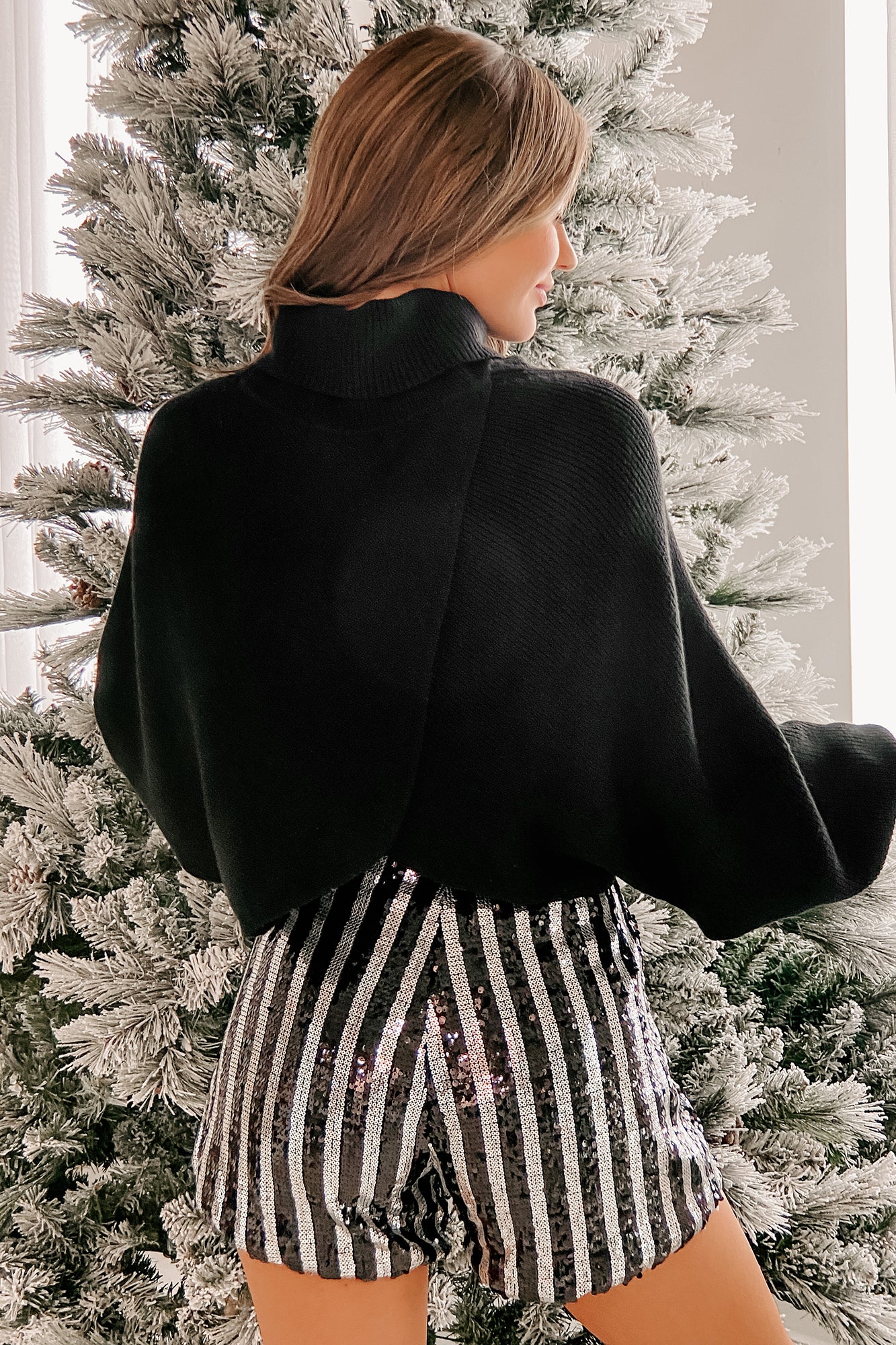 Alesha Cropped Turtleneck Sweater (Black)-The Formal Wear