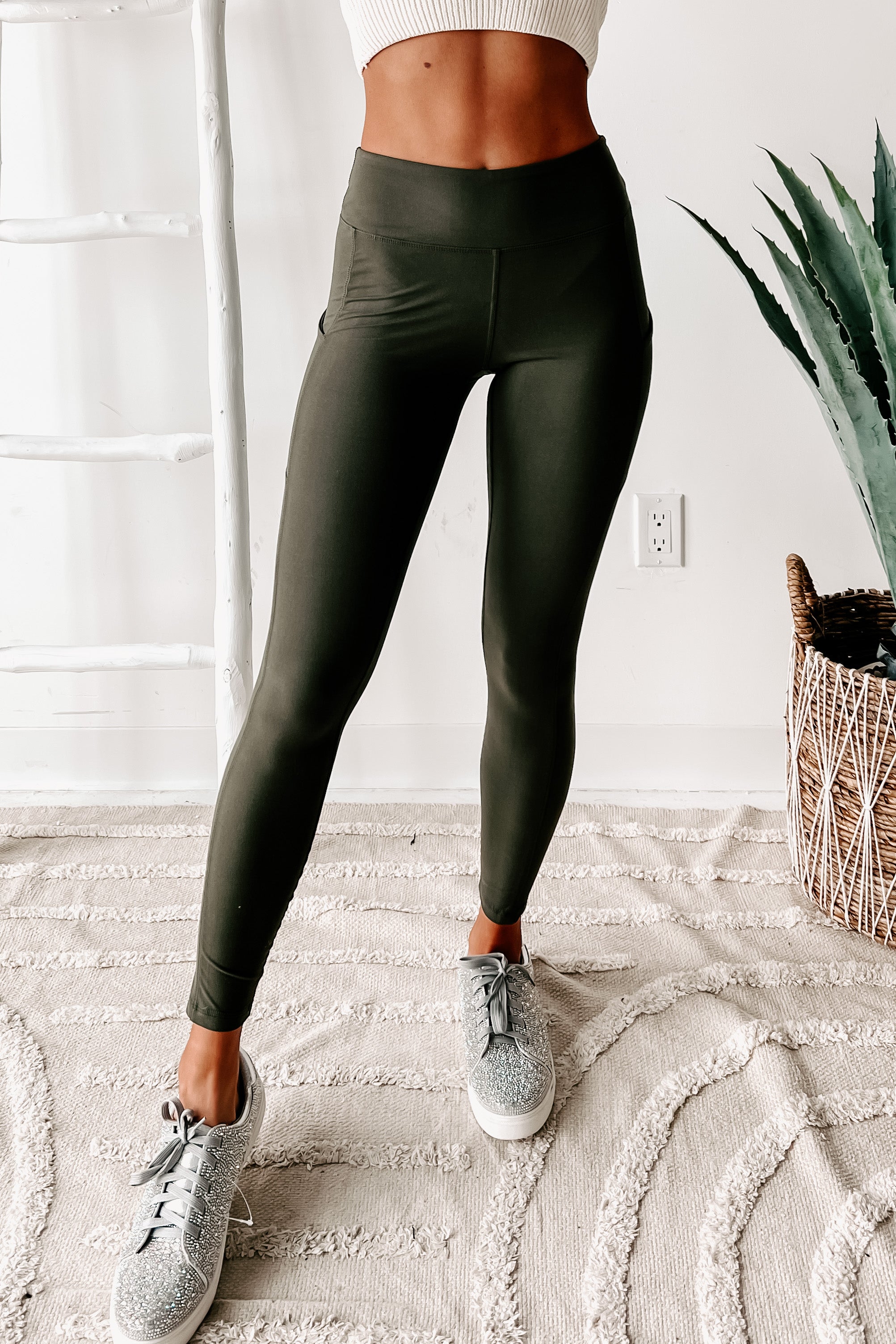 MVP Moves Buttery Soft Thigh Pocket Leggings (Olive)-The Formal Wear